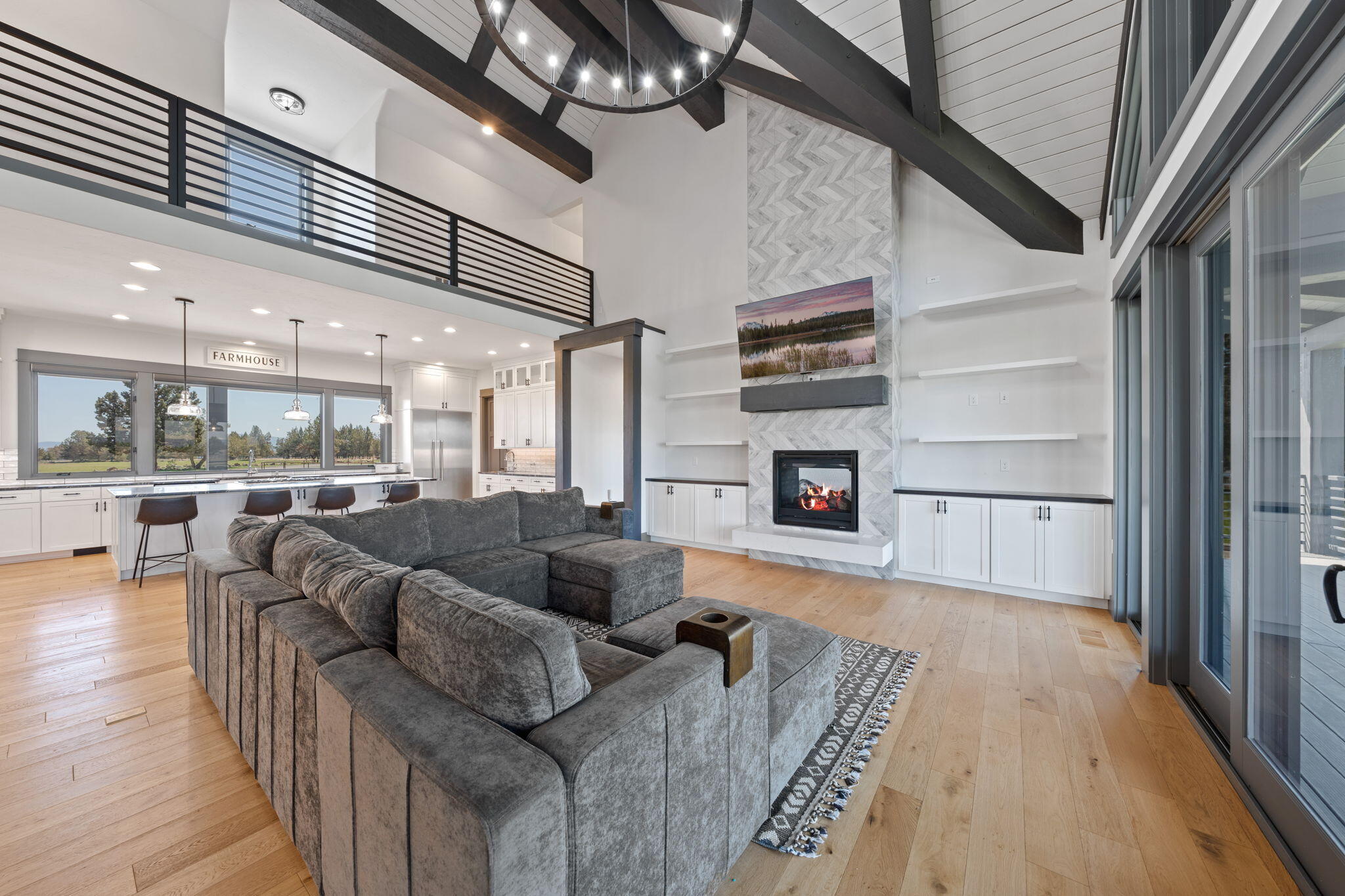 23636 Ten Barr Trail