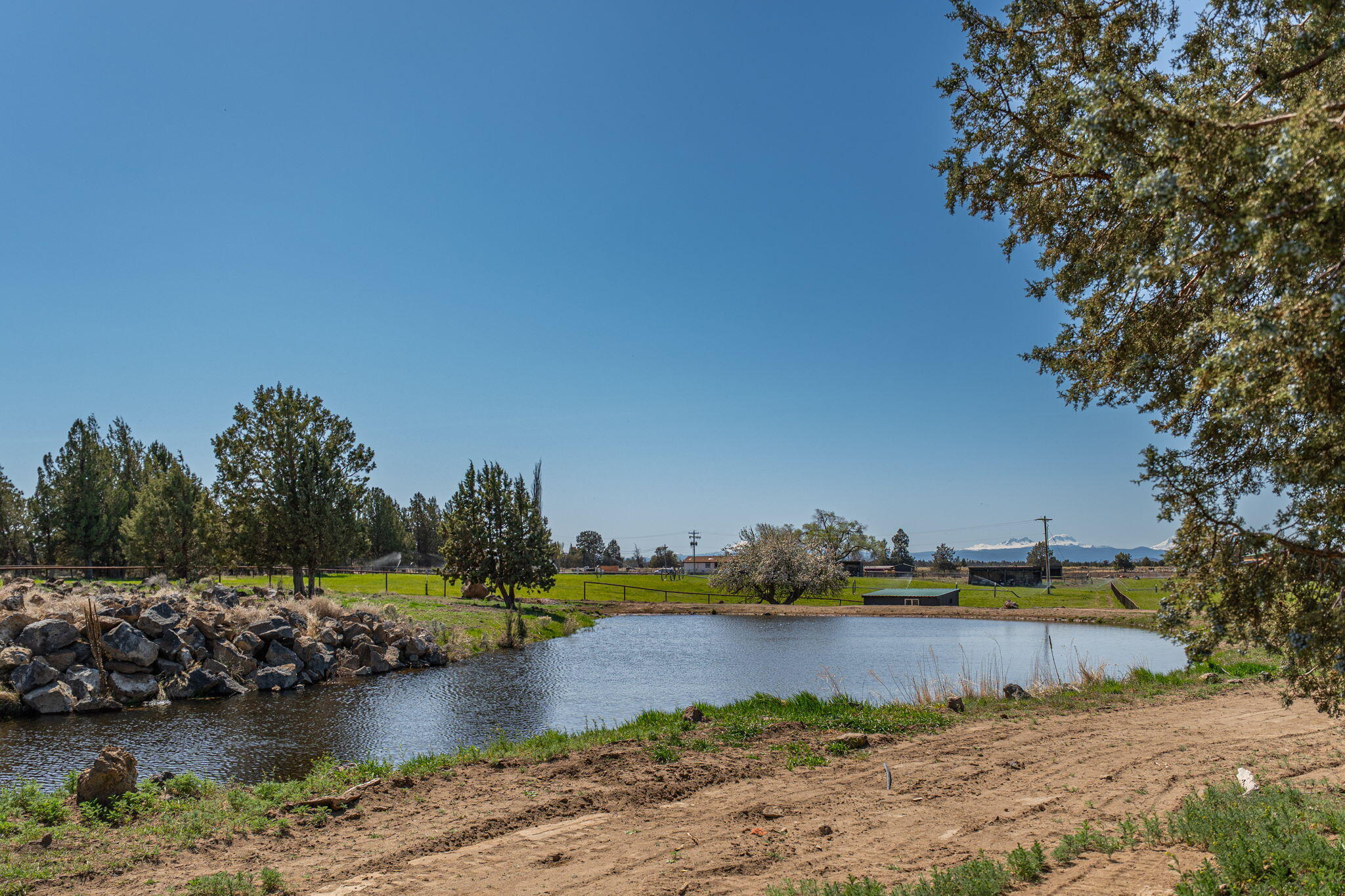23636 Ten Barr Trail