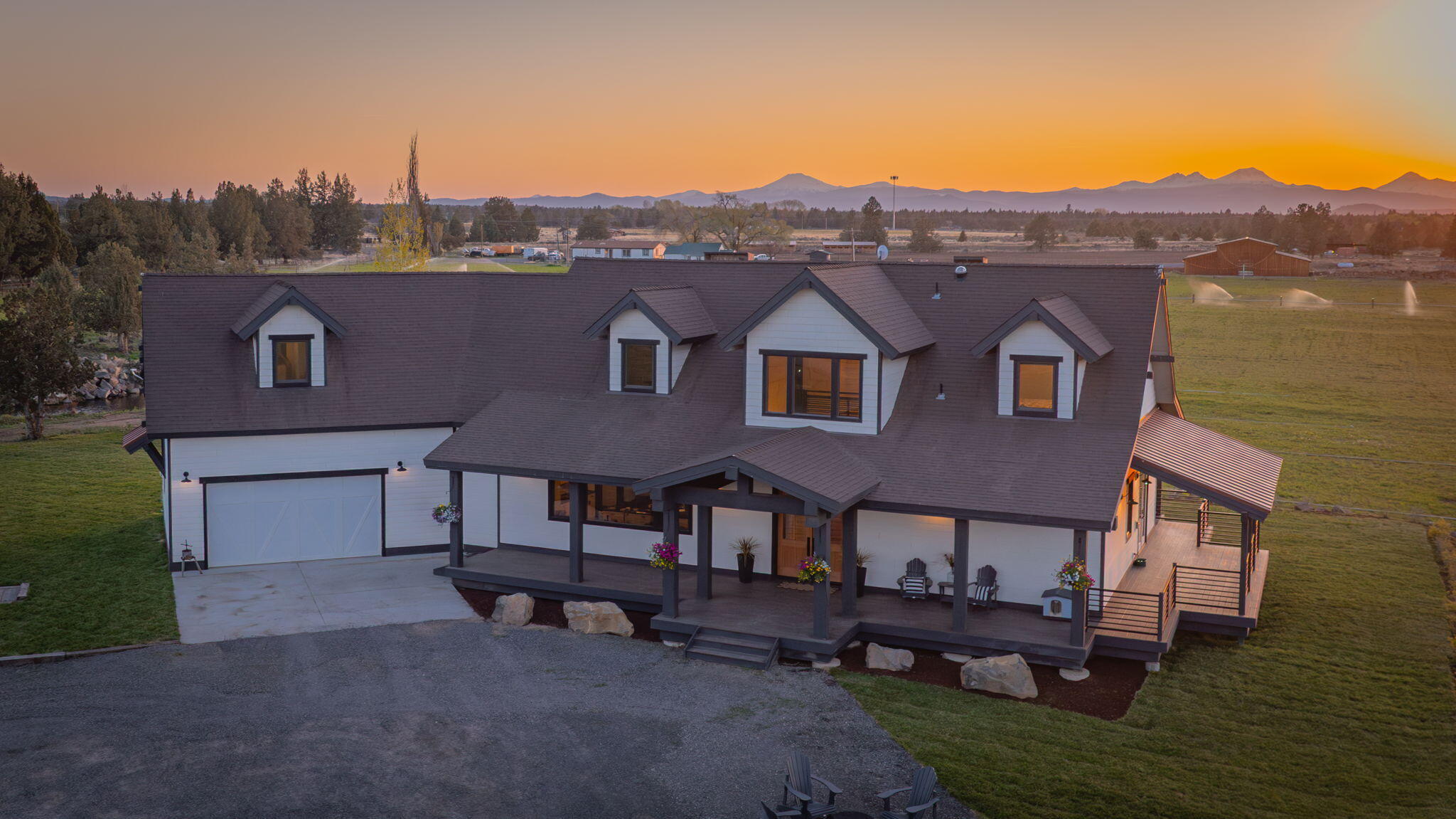 23636 Ten Barr Trail