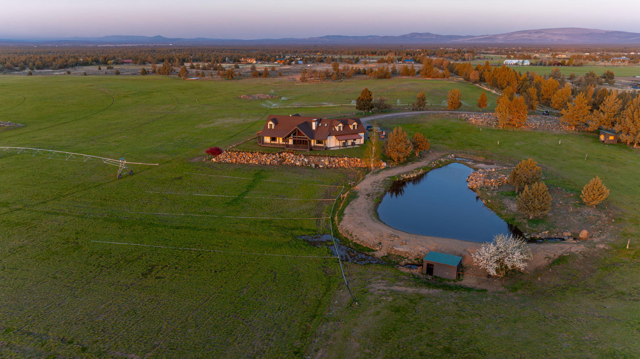 23636 Ten Barr Trail