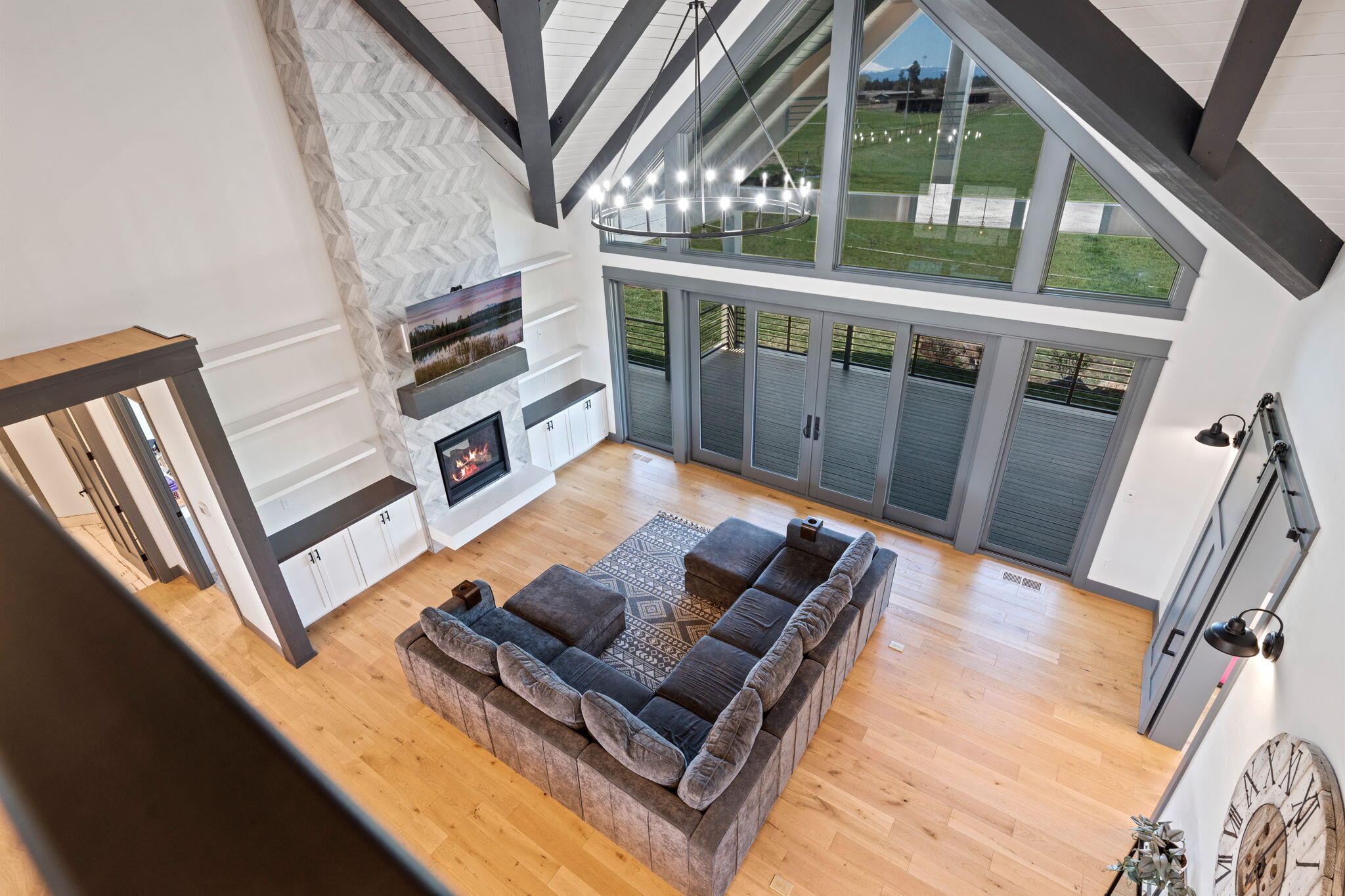 23636 Ten Barr Trail