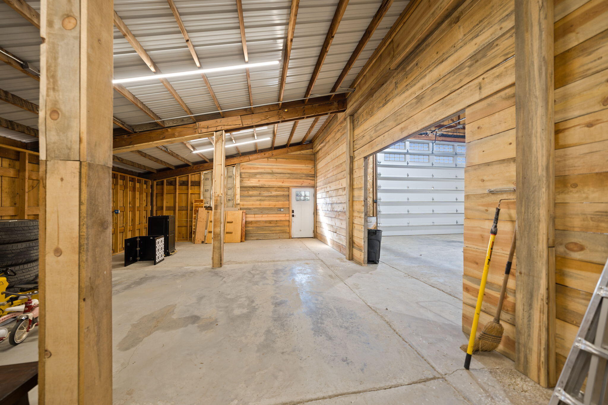 23636 Ten Barr Trail