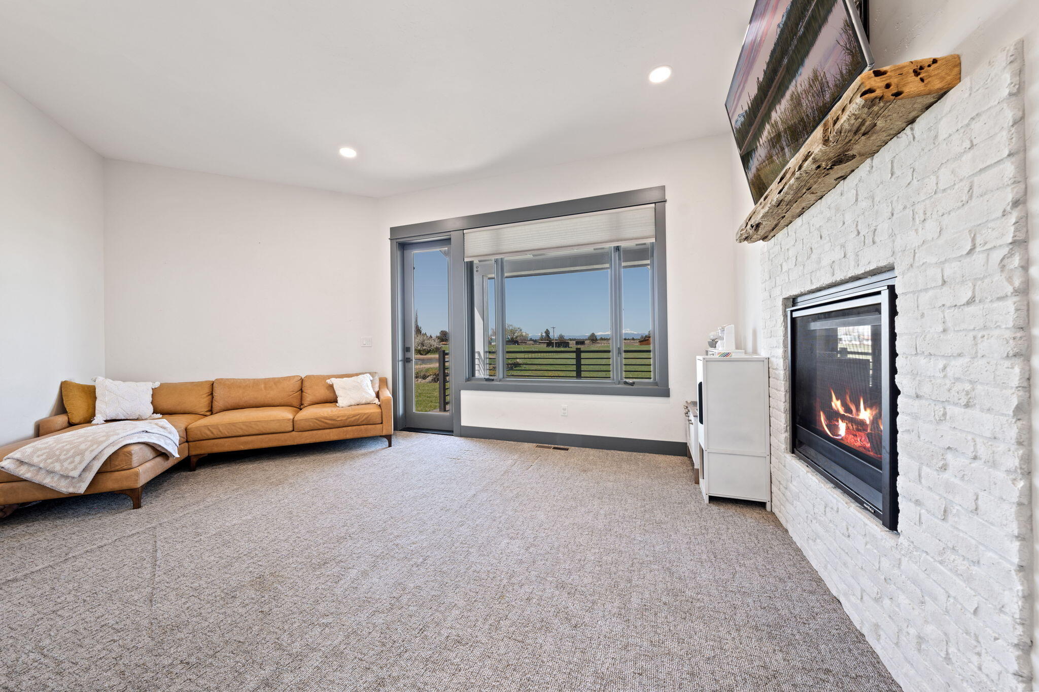 23636 Ten Barr Trail