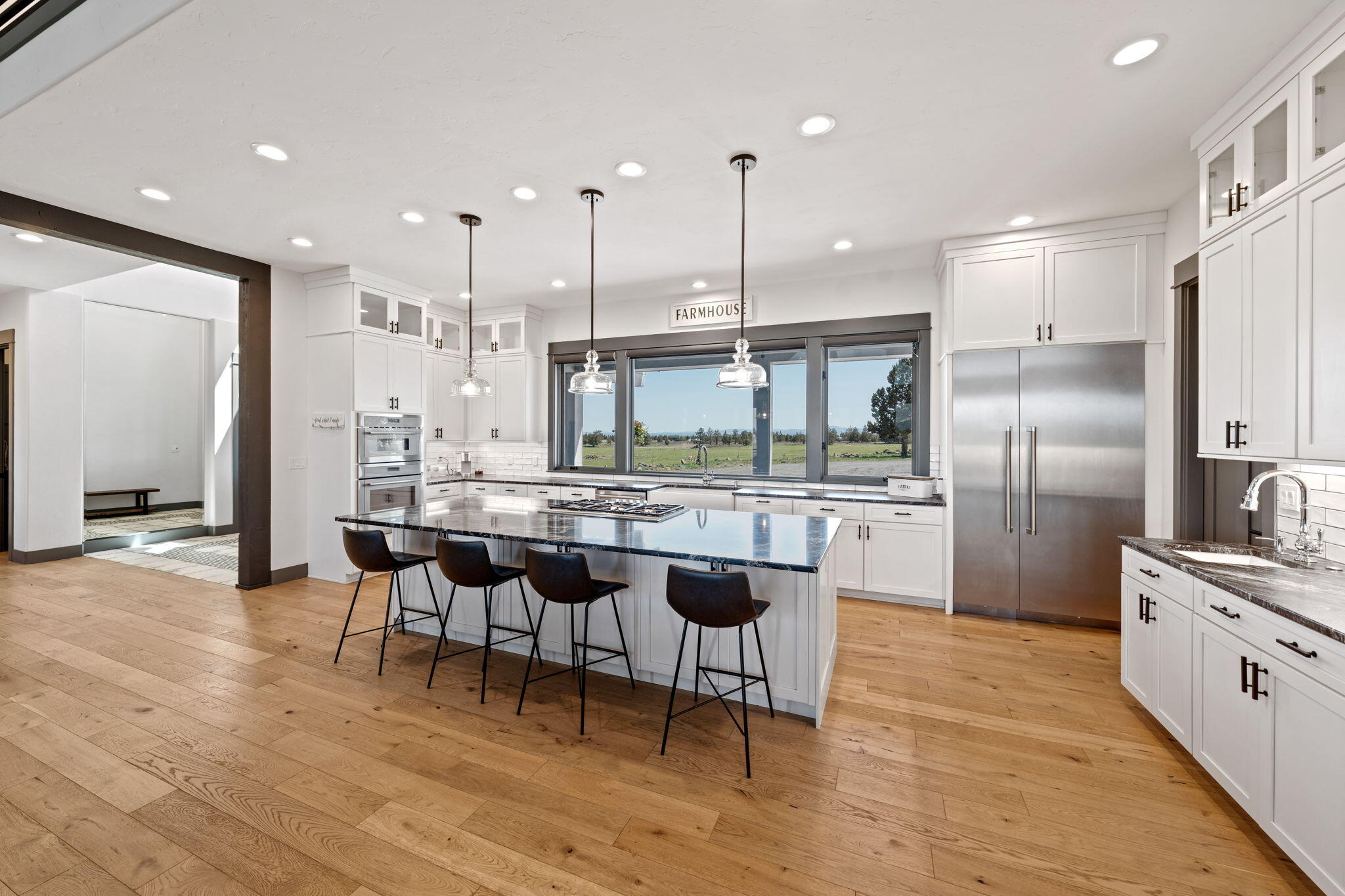 23636 Ten Barr Trail