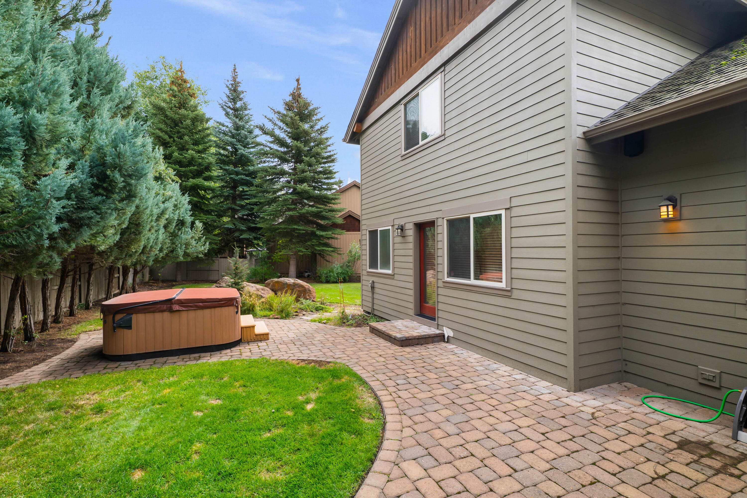 19407 Charleswood Lane