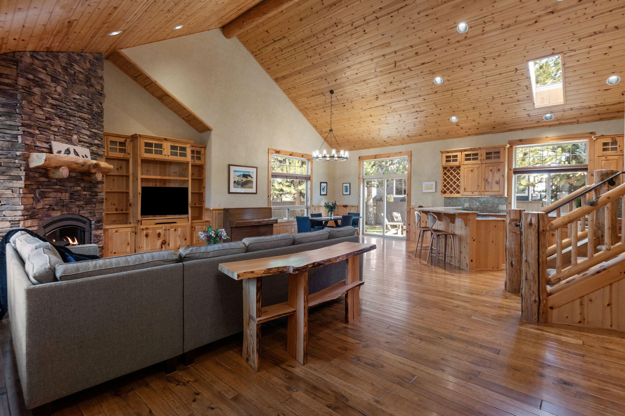 19407 Charleswood Lane