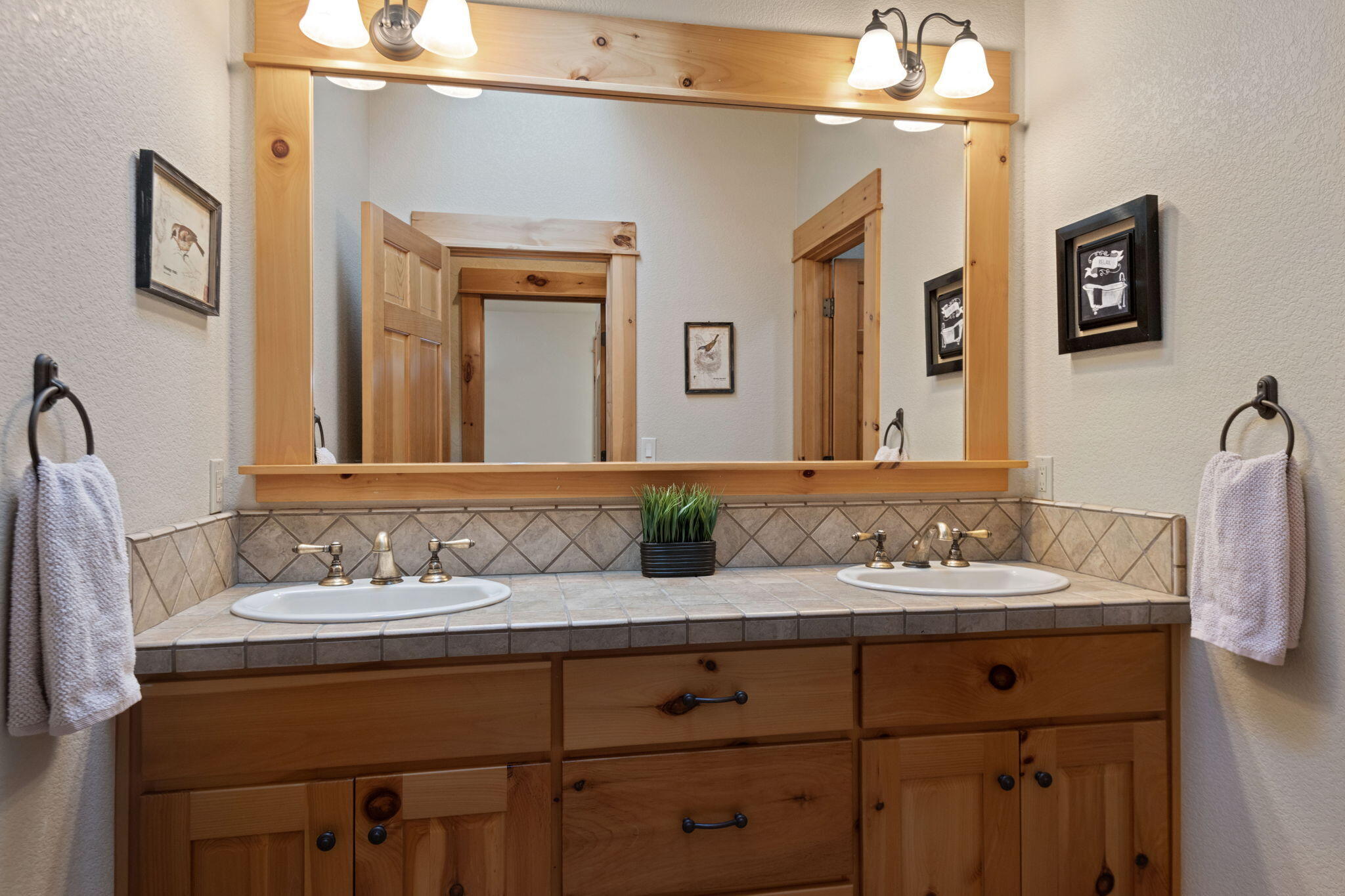 19407 Charleswood Lane