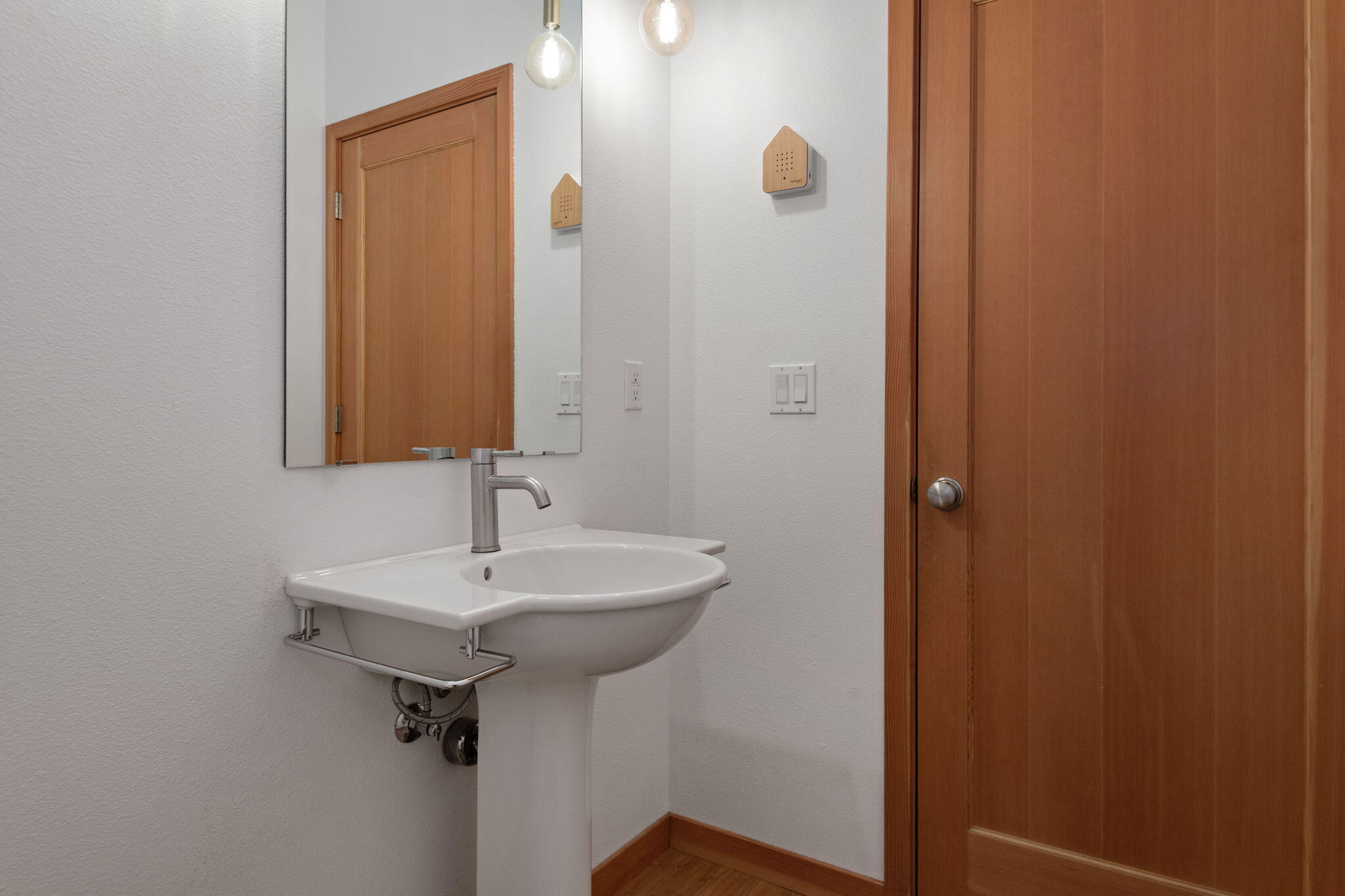 800 NW Archie Briggs Road