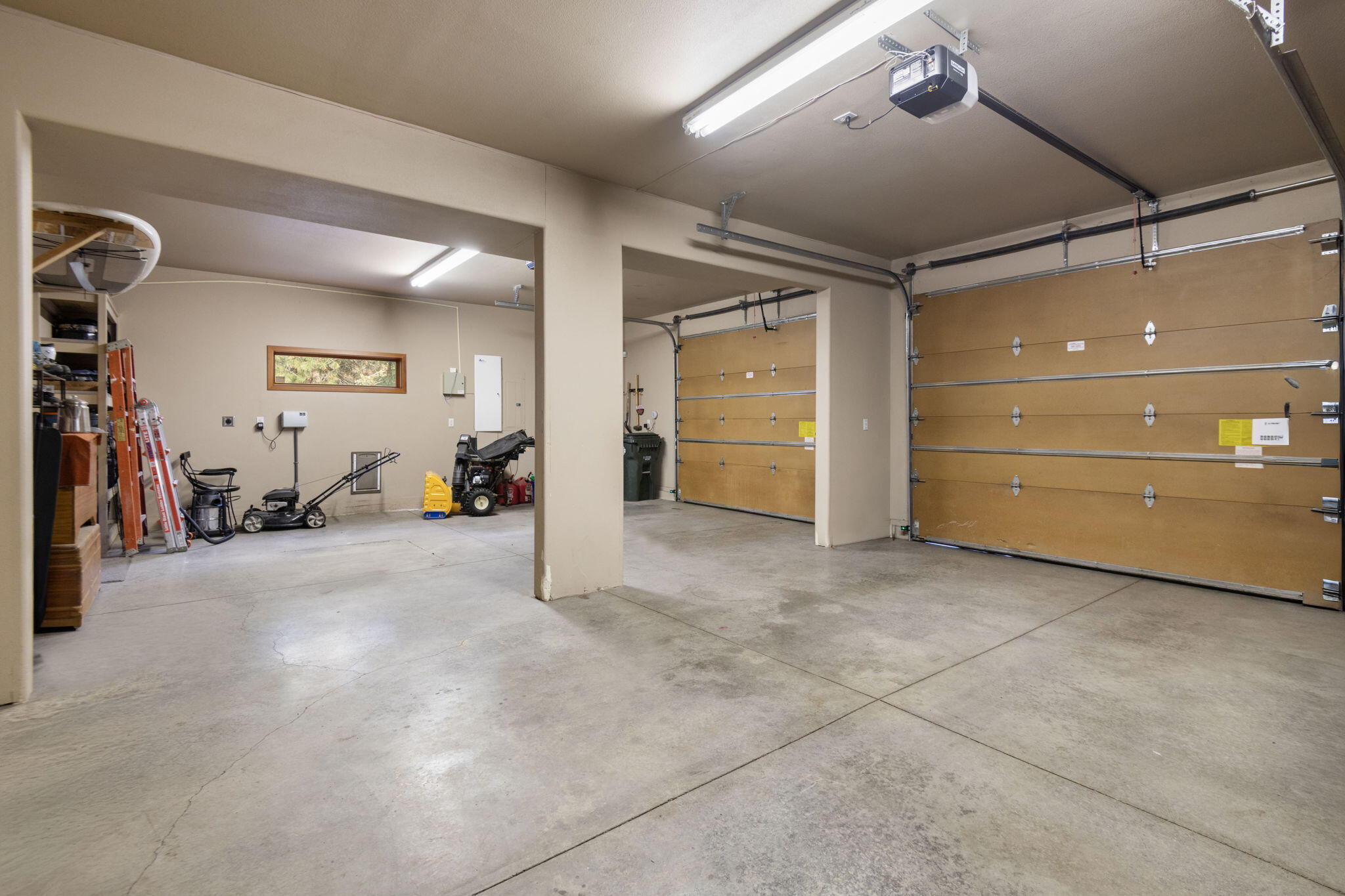 800 NW Archie Briggs Road