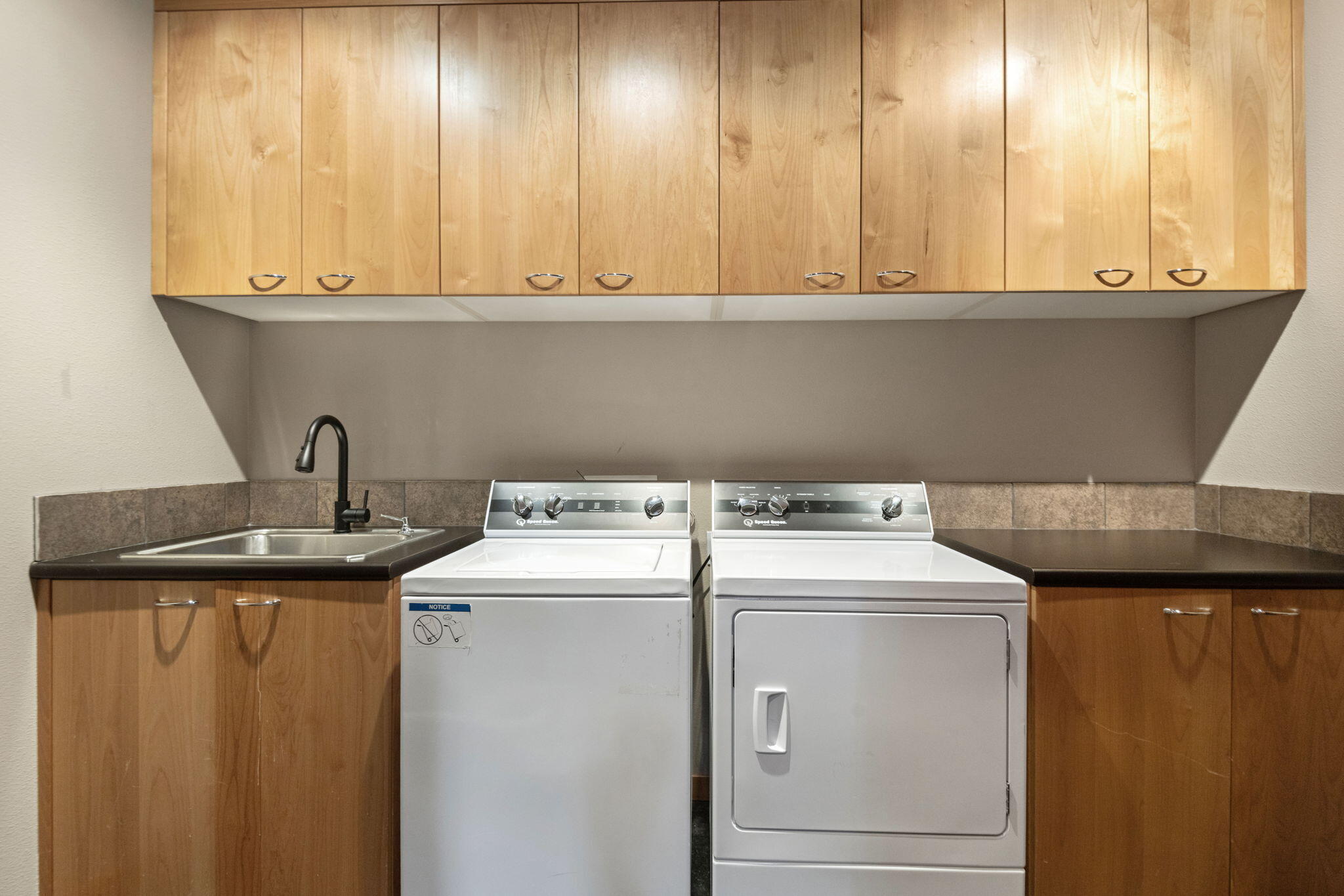 800 NW Archie Briggs Road