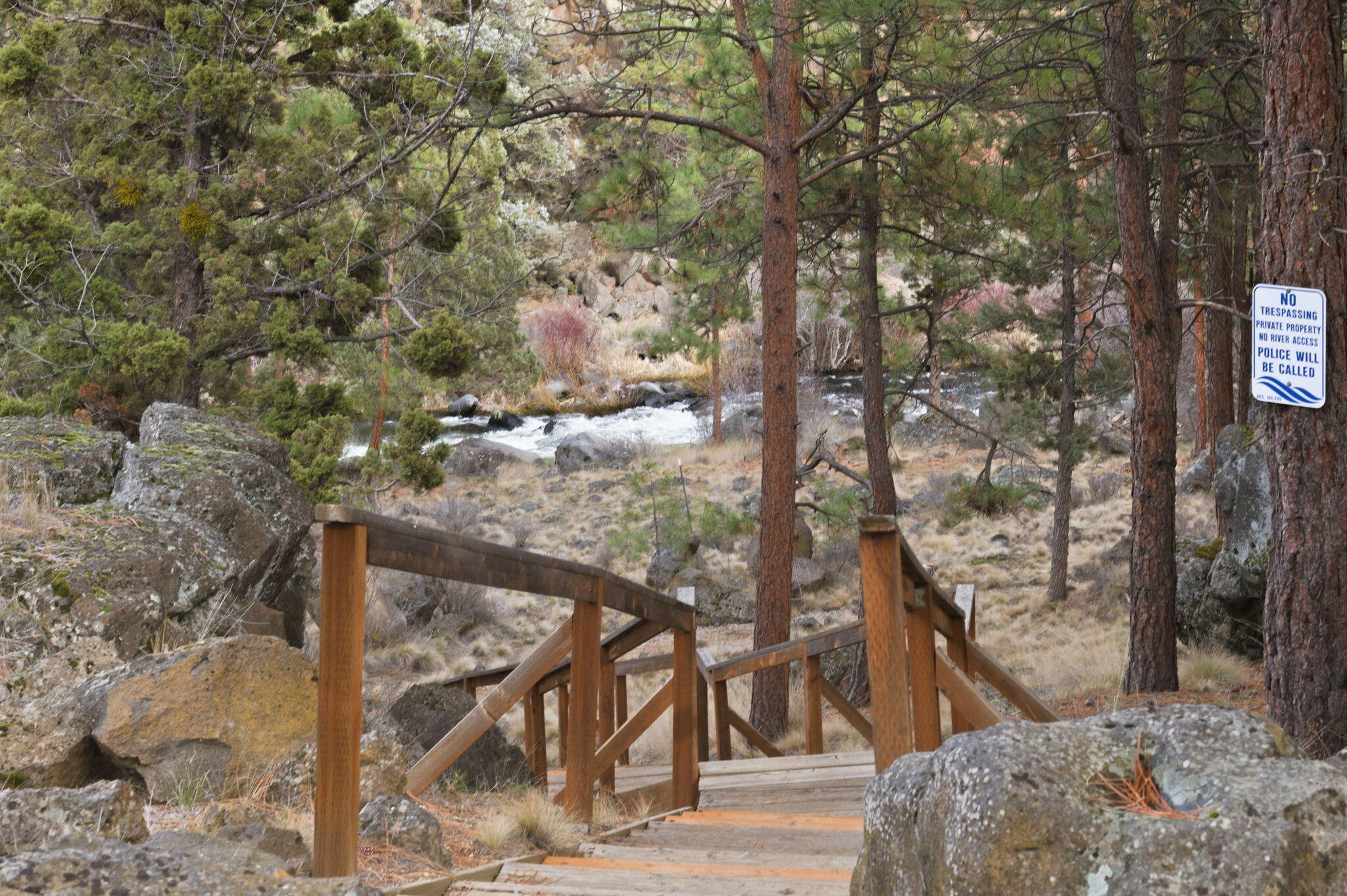 800 NW Archie Briggs Road