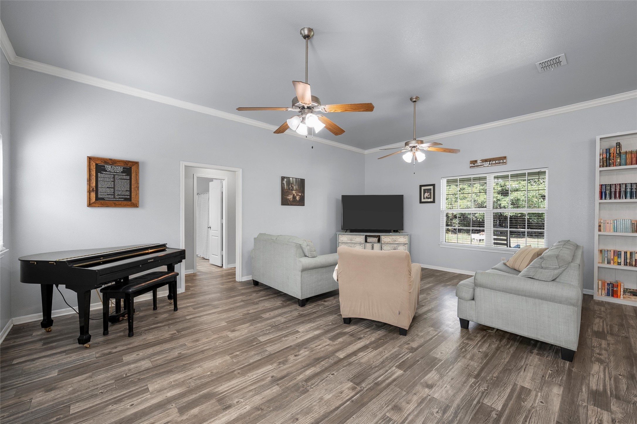 878 Shady Lane