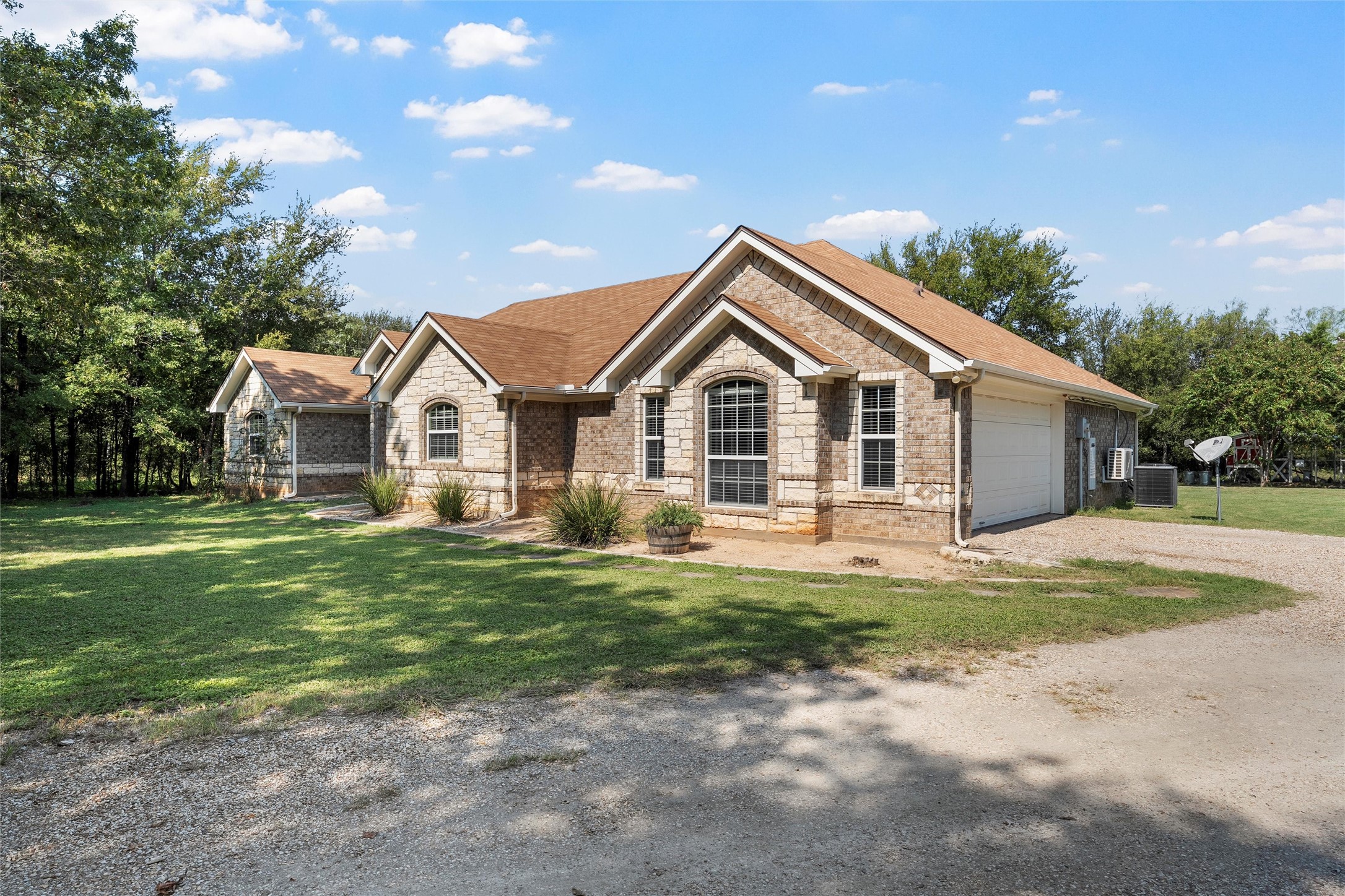 878 Shady Lane