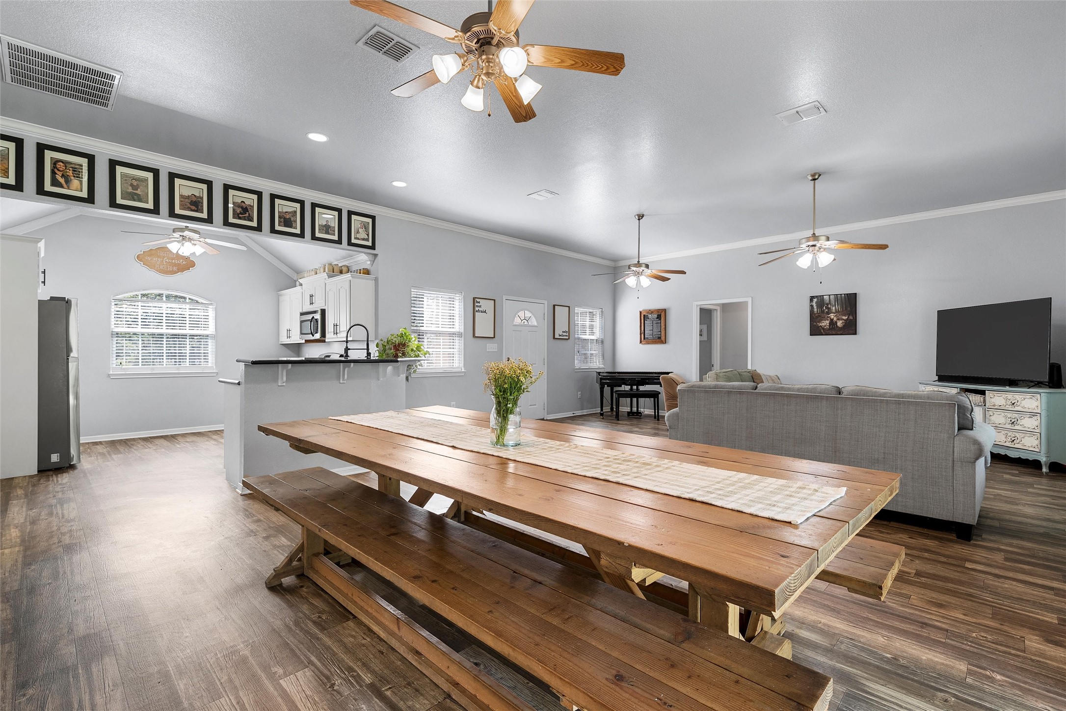 878 Shady Lane