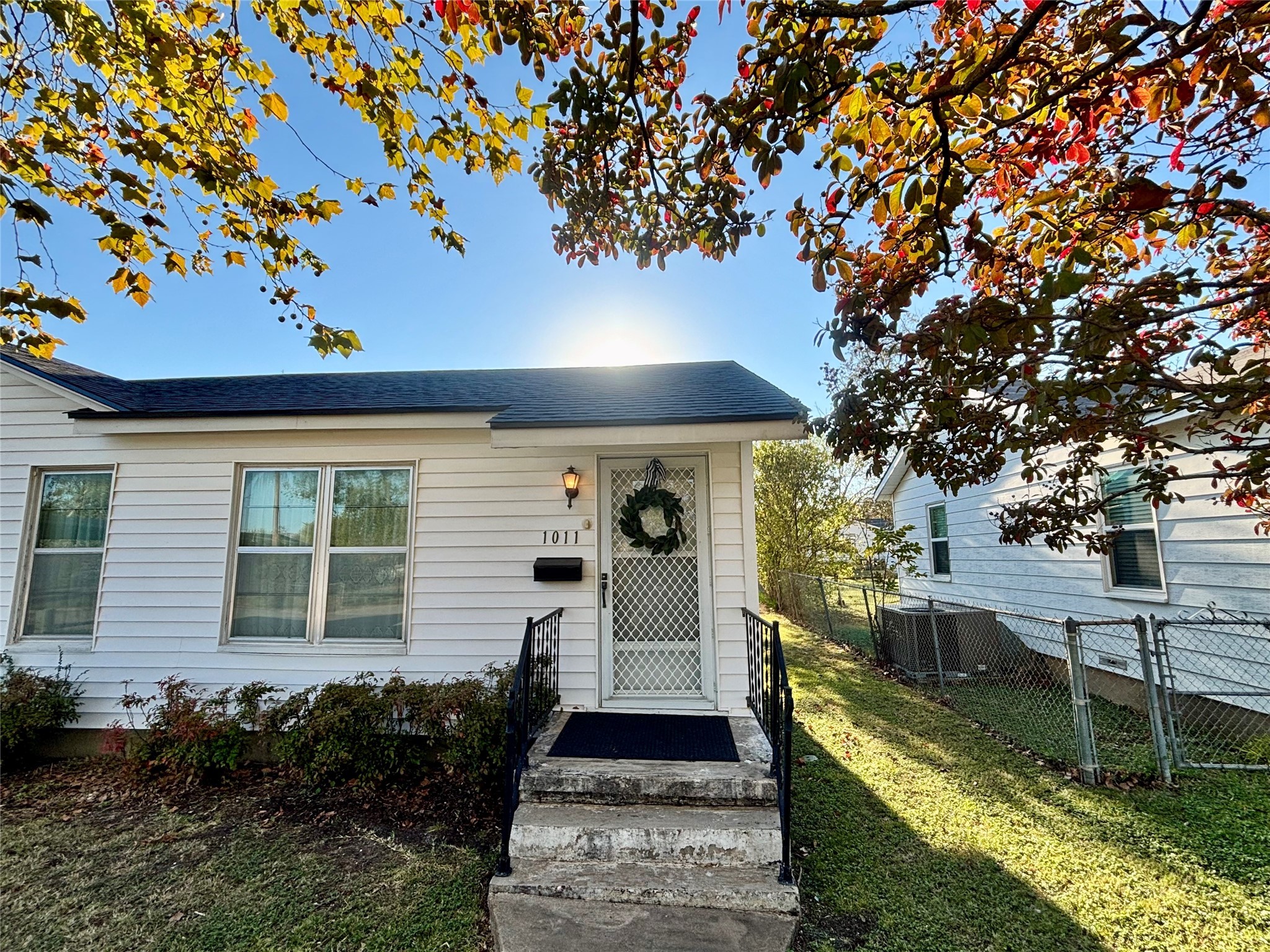 1011 Pierce Street