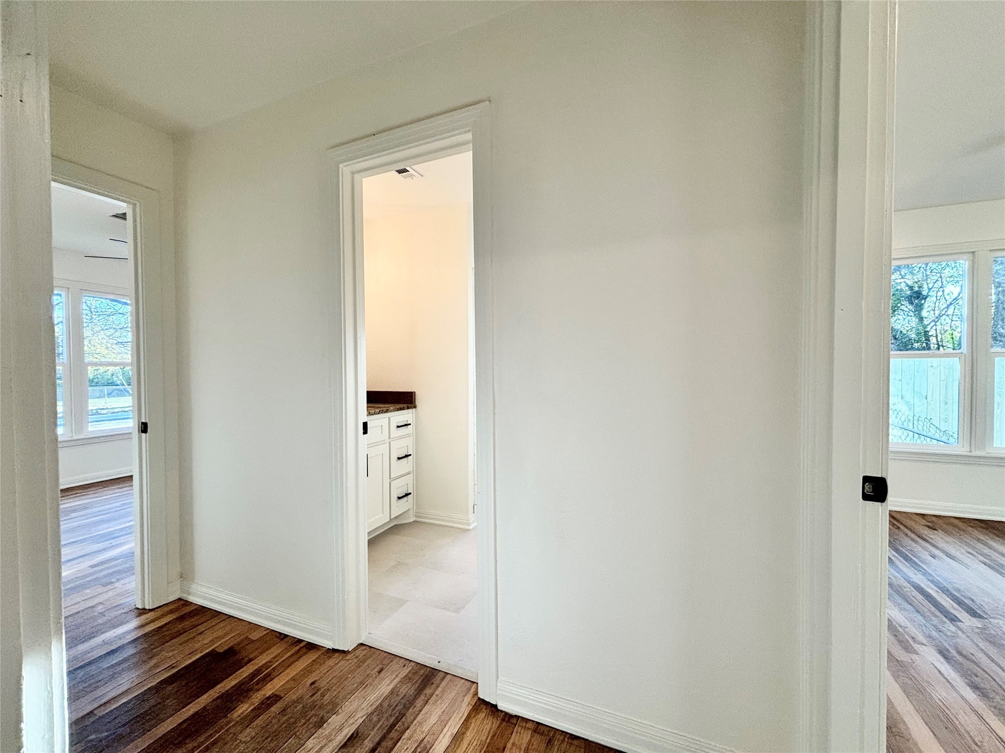 1104 W 10th Street