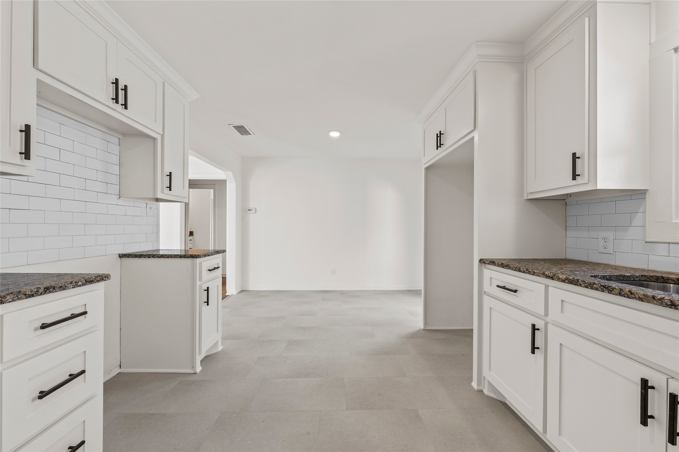 1104 W 10th Street