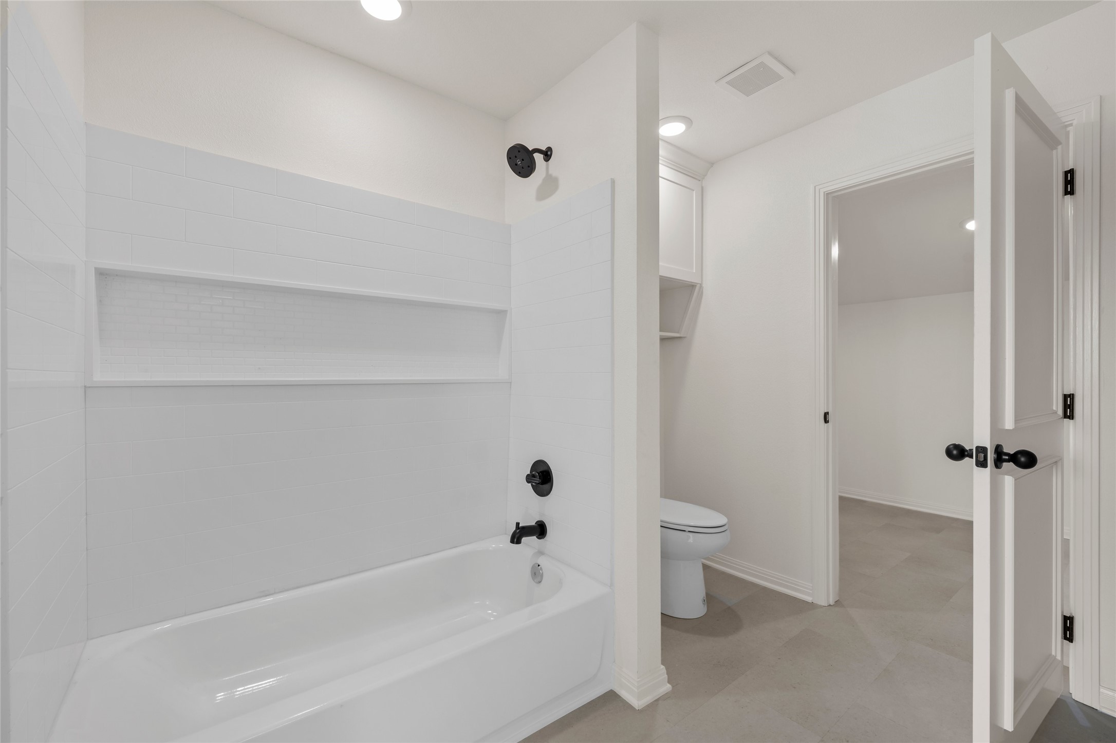 1104 W 10th Street