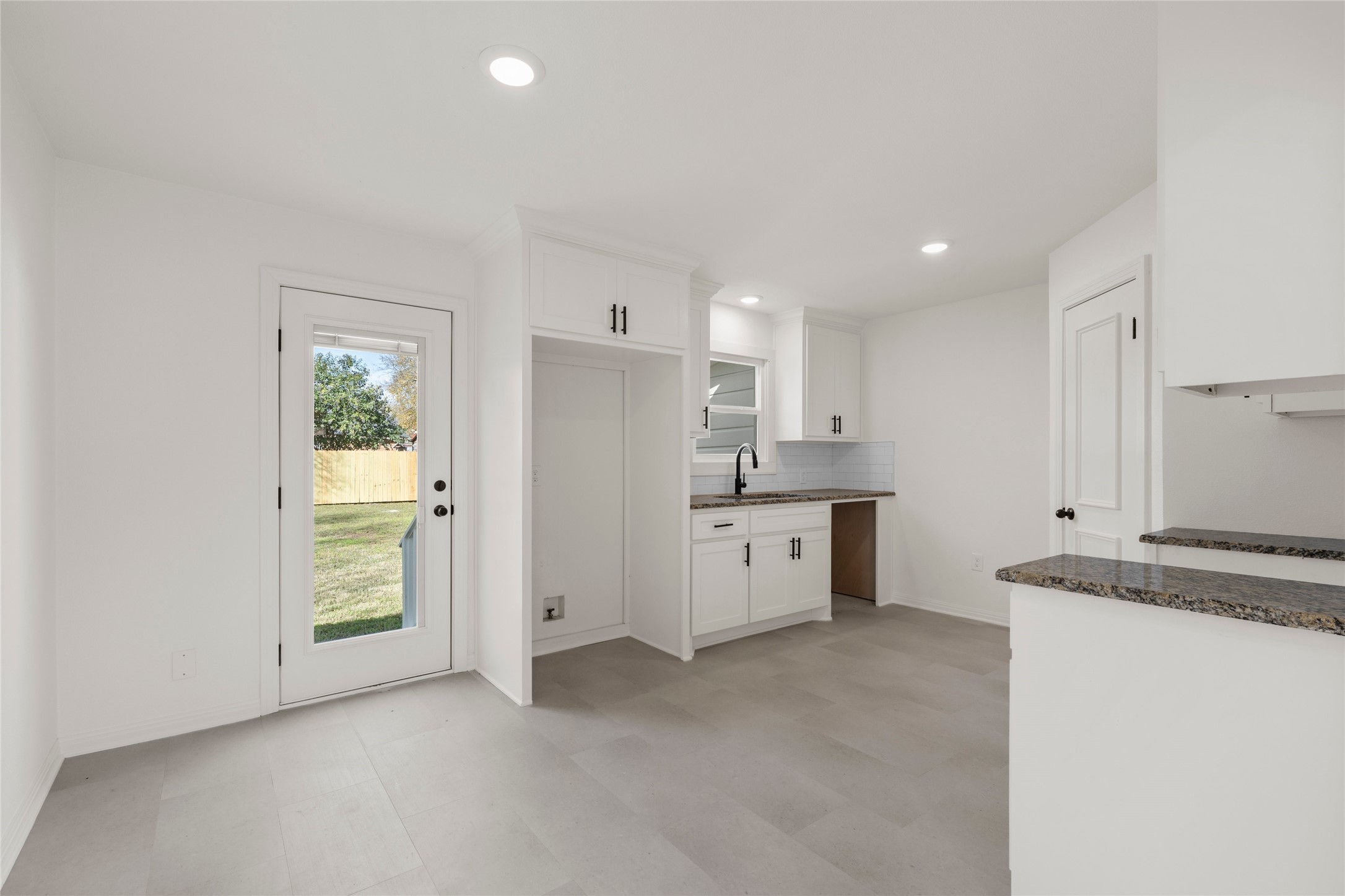 1104 W 10th Street