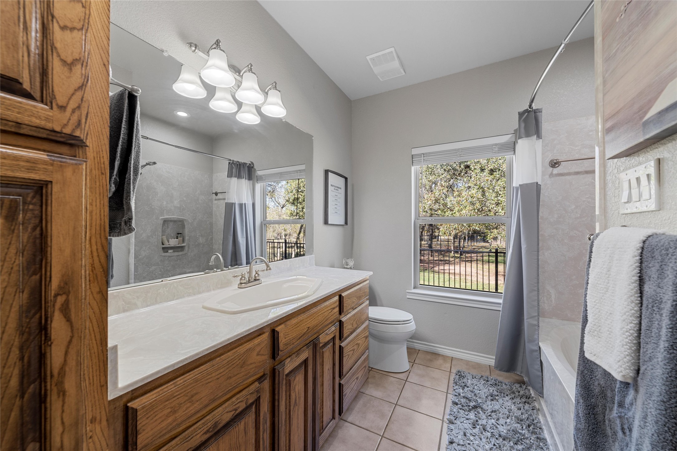 511 Private Road 1408