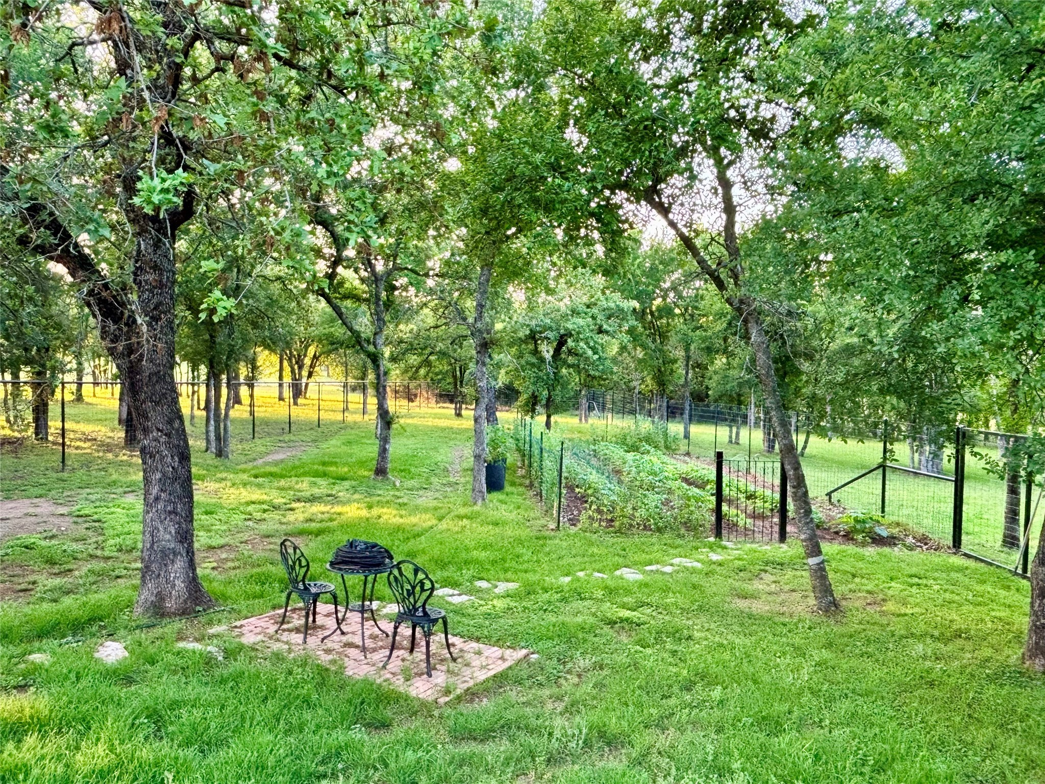 511 Private Road 1408