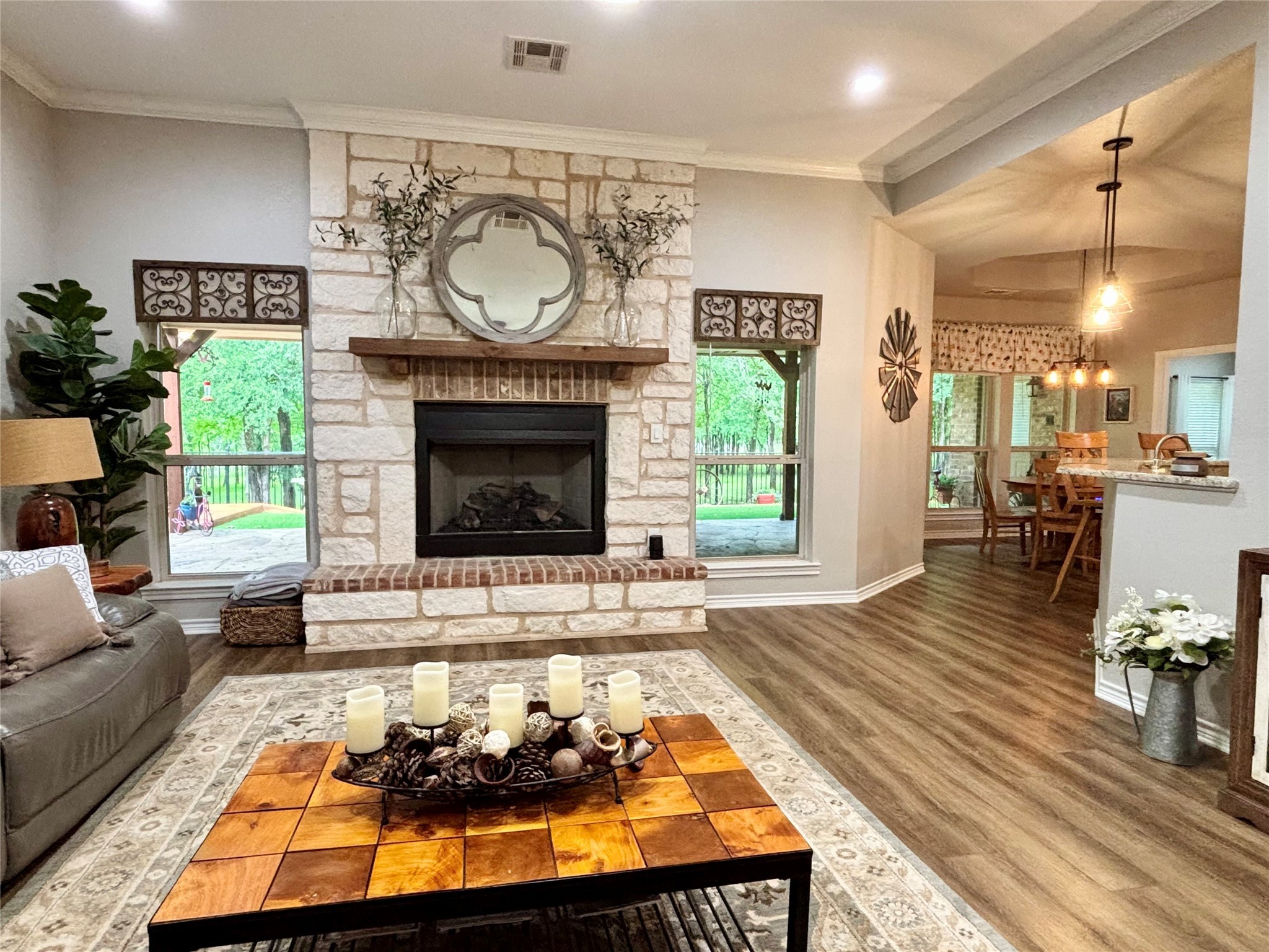 511 Private Road 1408