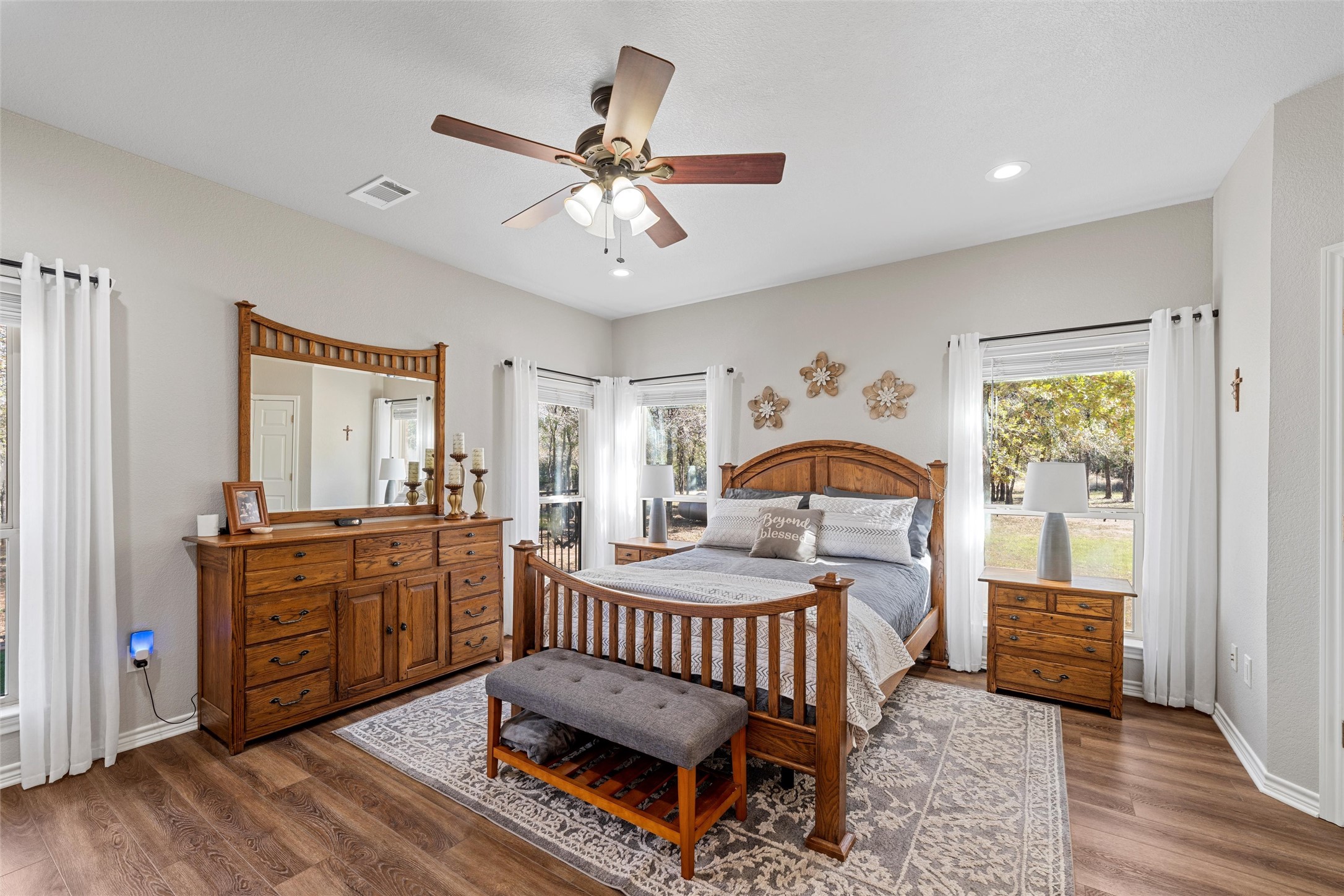 511 Private Road 1408