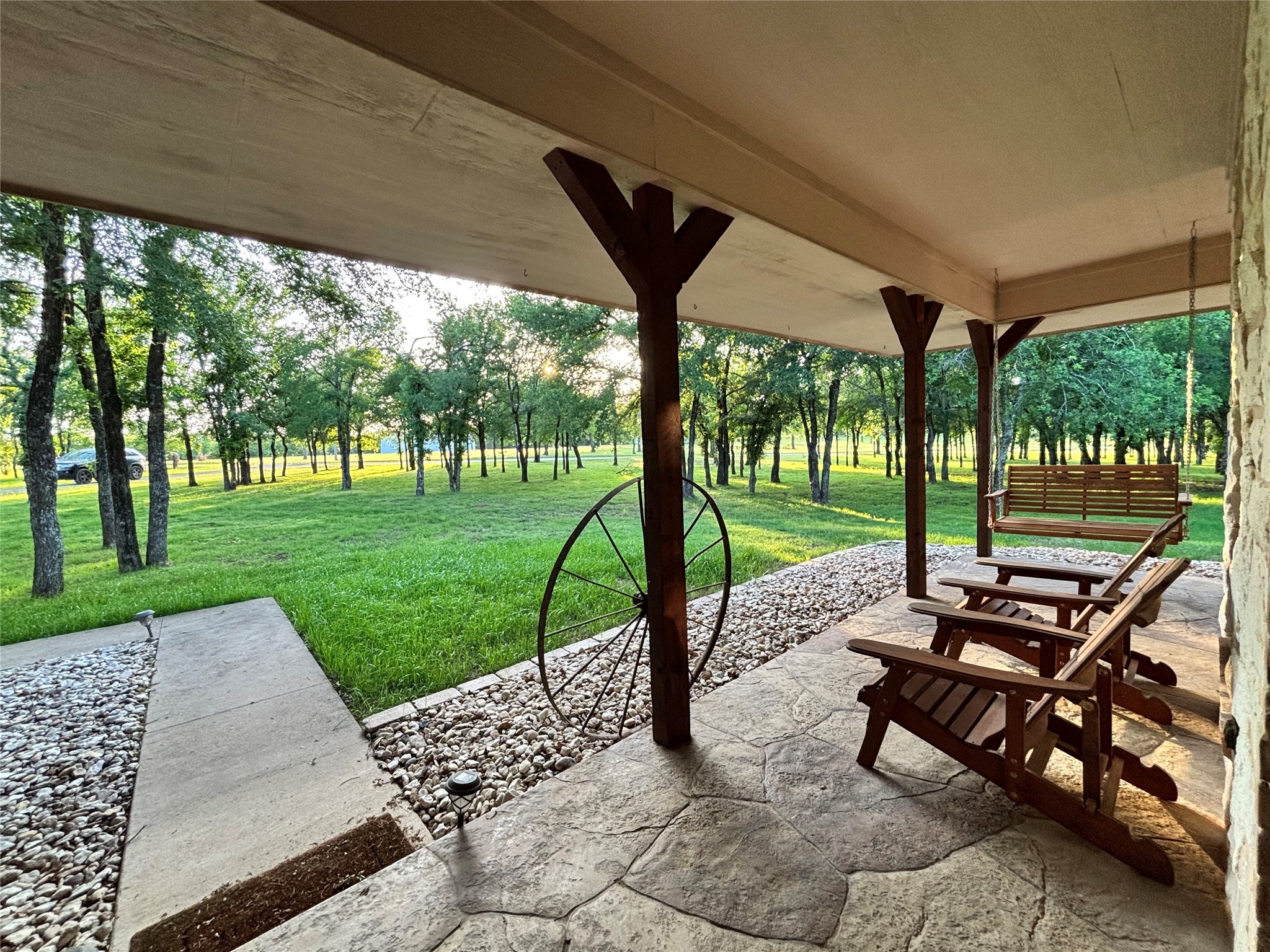 511 Private Road 1408