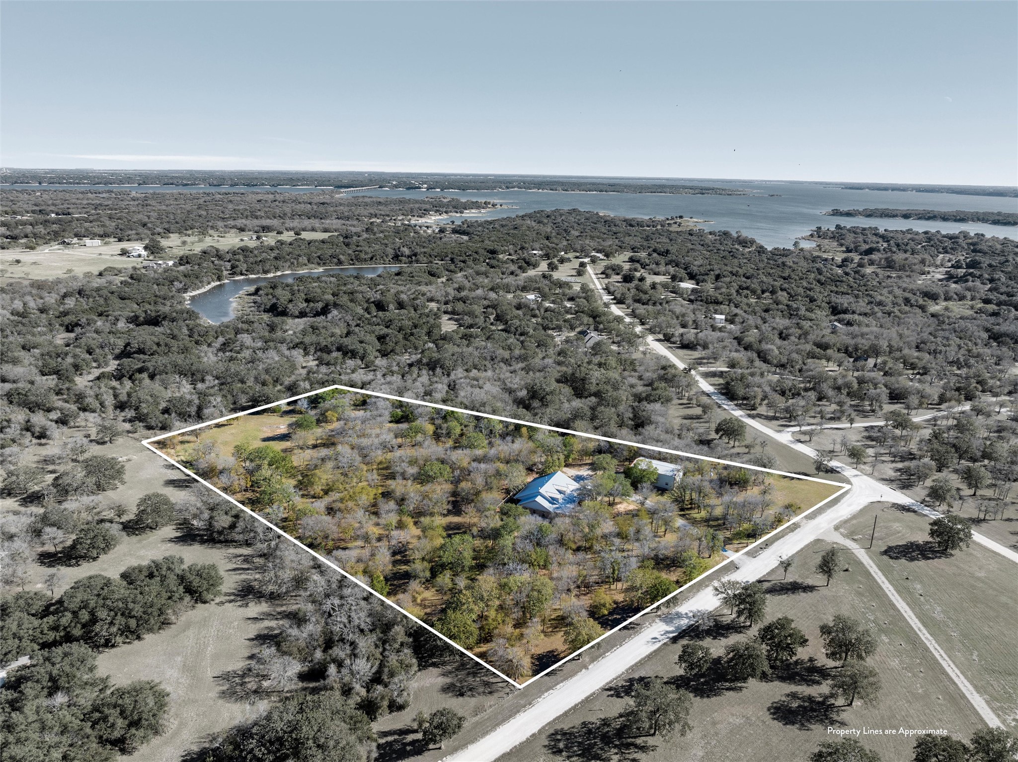 511 Private Road 1408