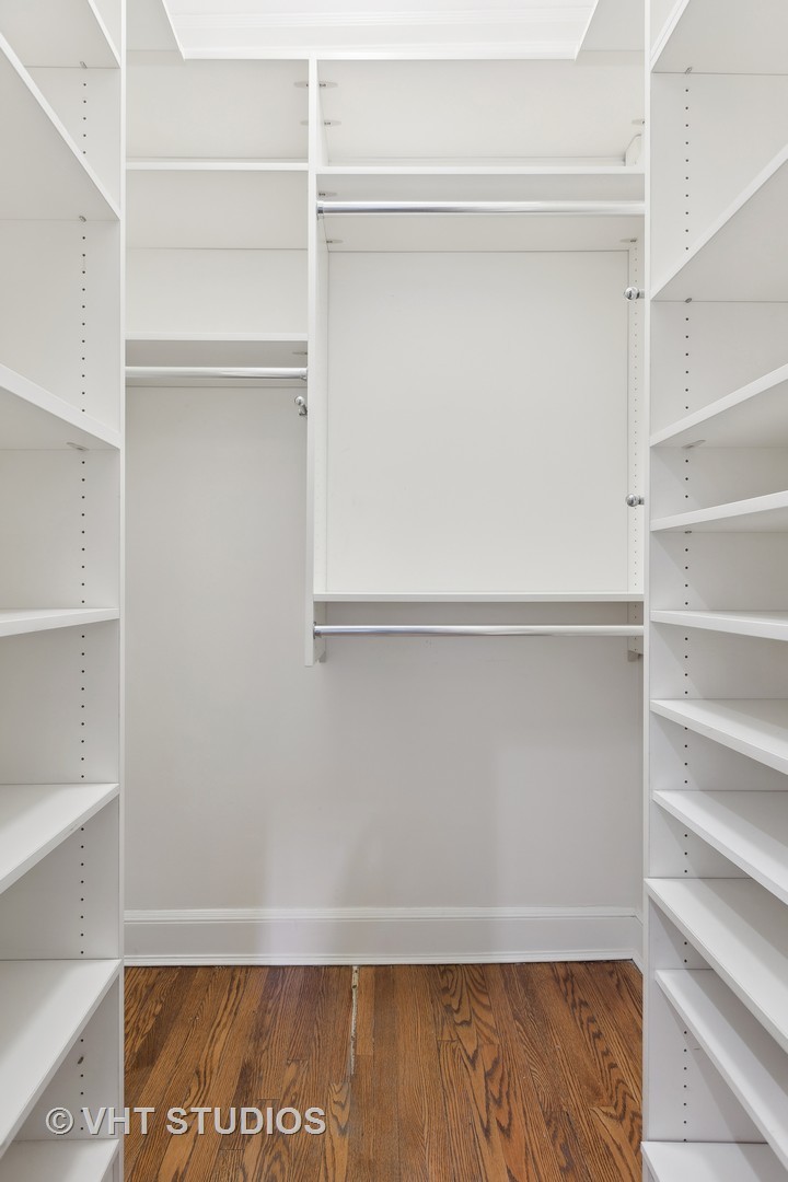 70 E Cedar Street Unit: 2W