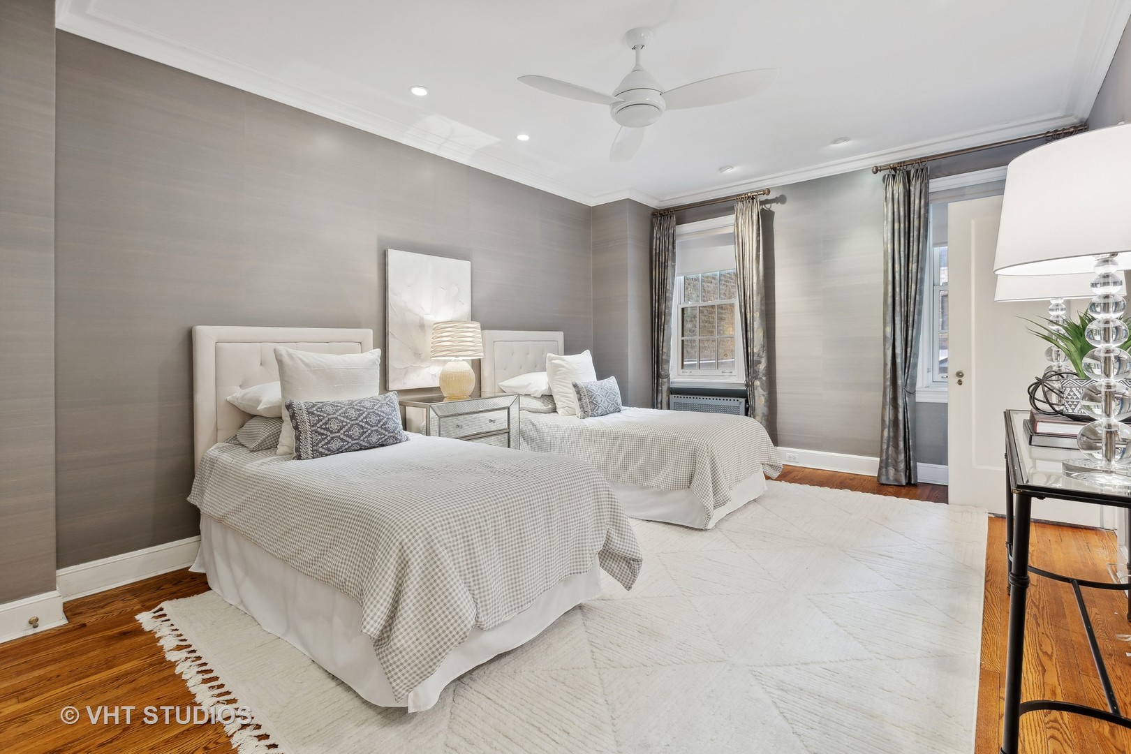 70 E Cedar Street Unit: 2W