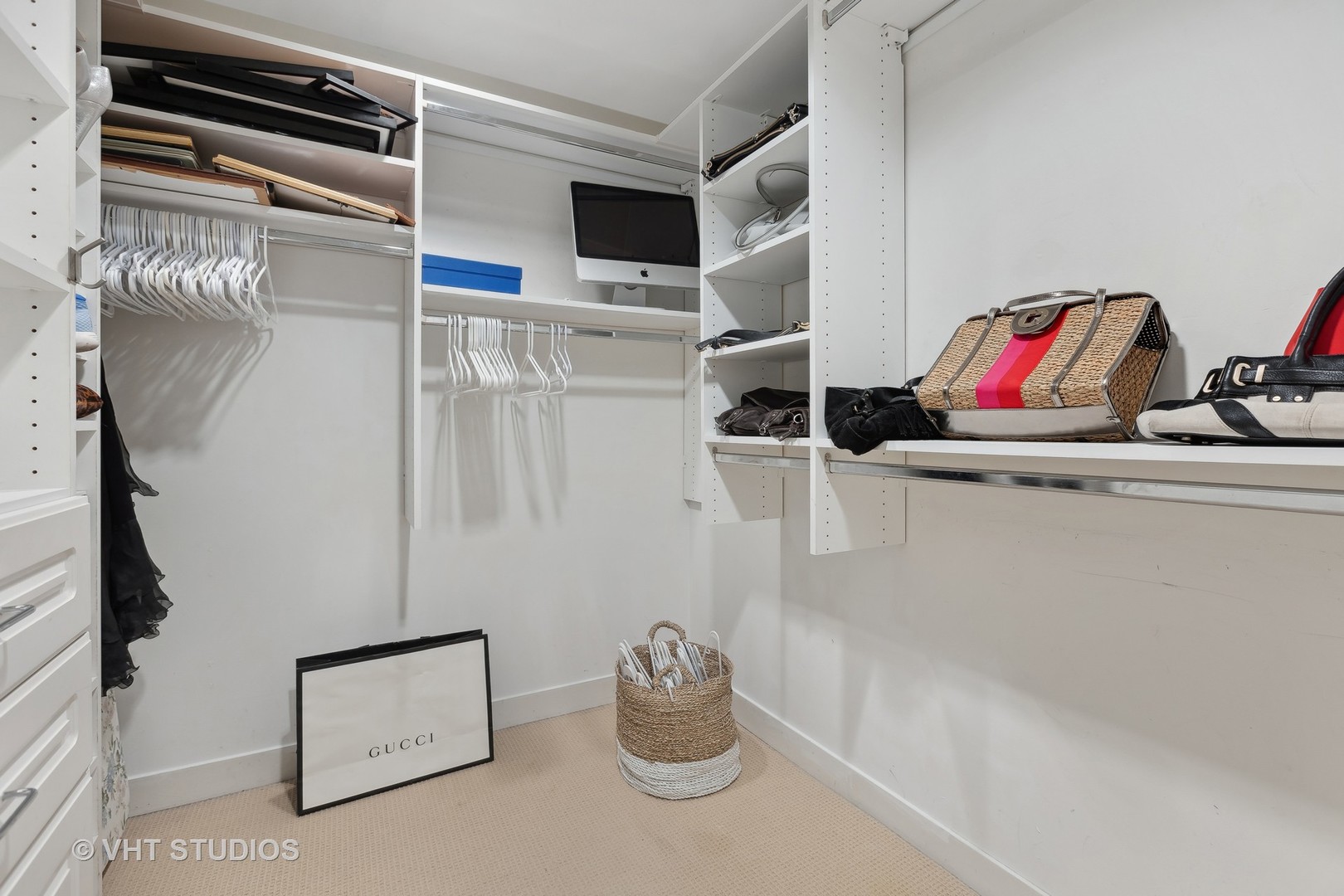 2137 N Seminary Avenue