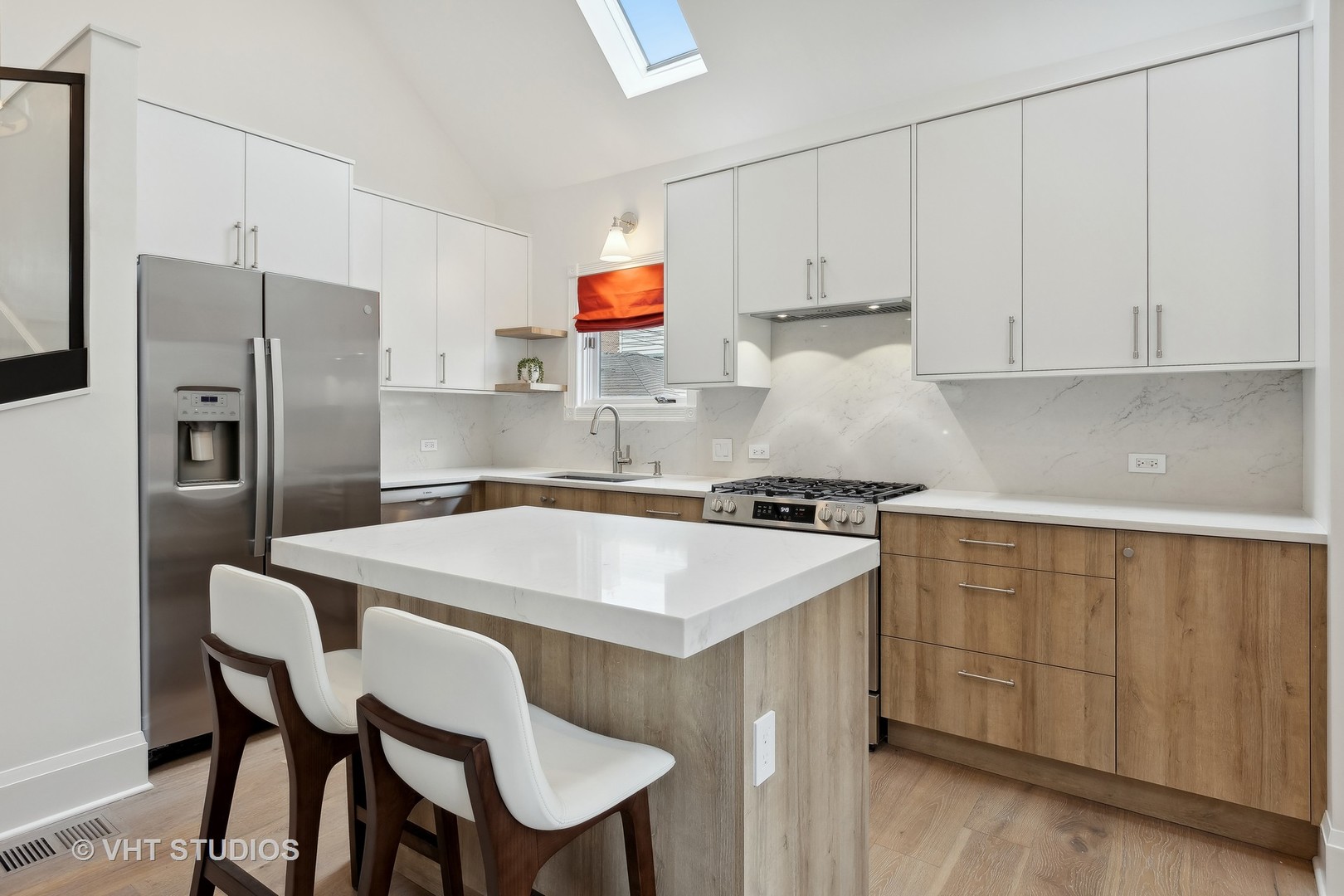 1930 N Honore Street Unit: CH