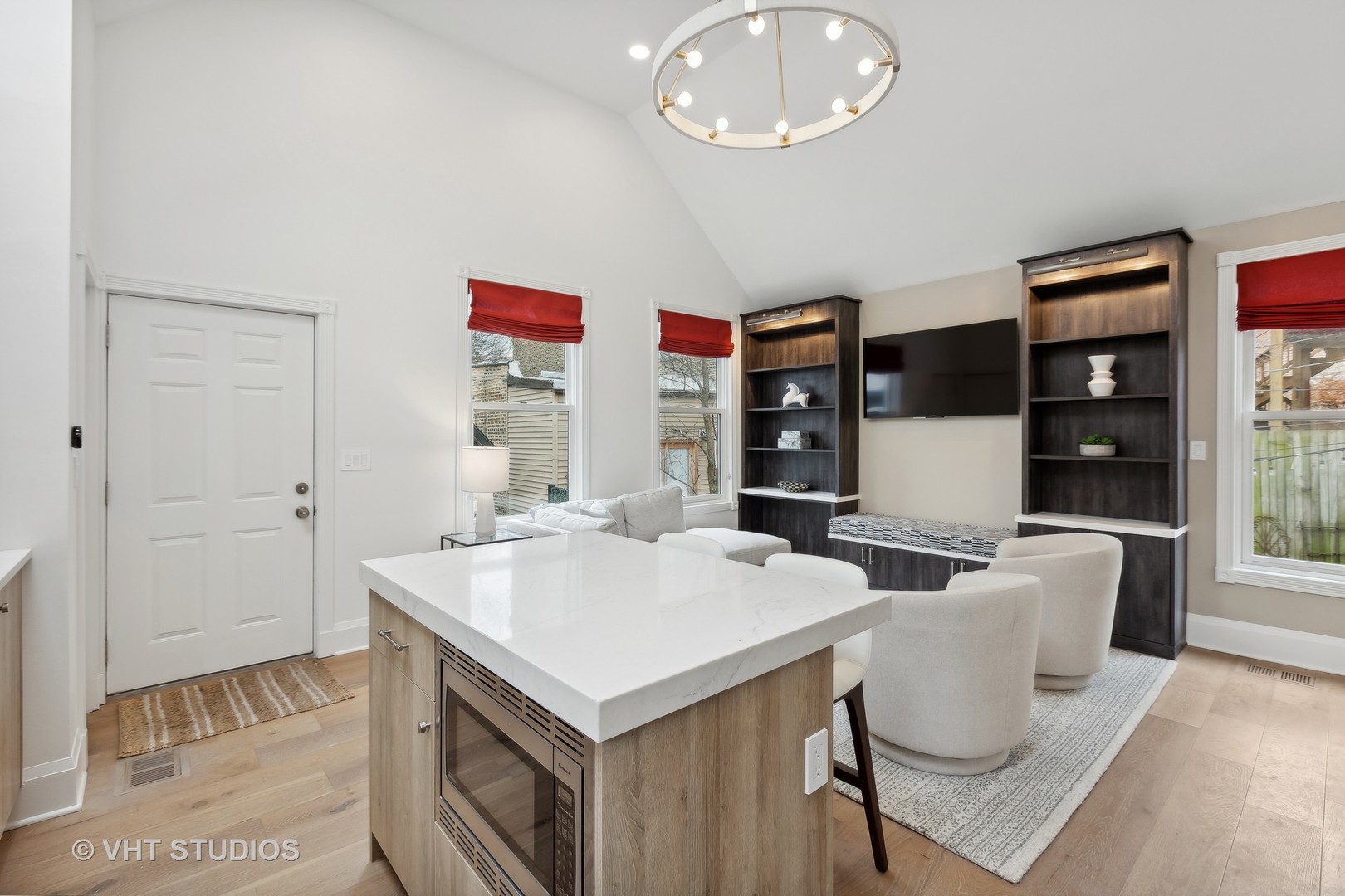 1930 N Honore Street Unit: CH