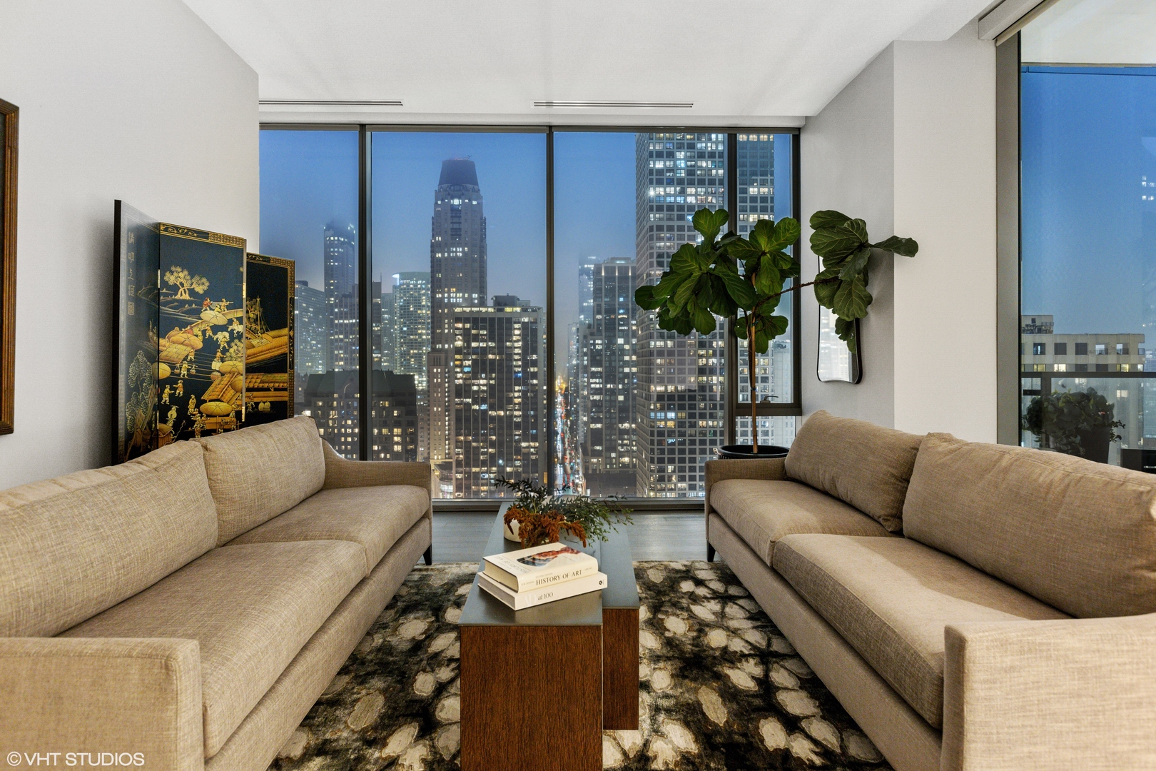 4 E Elm Street Unit: 22S