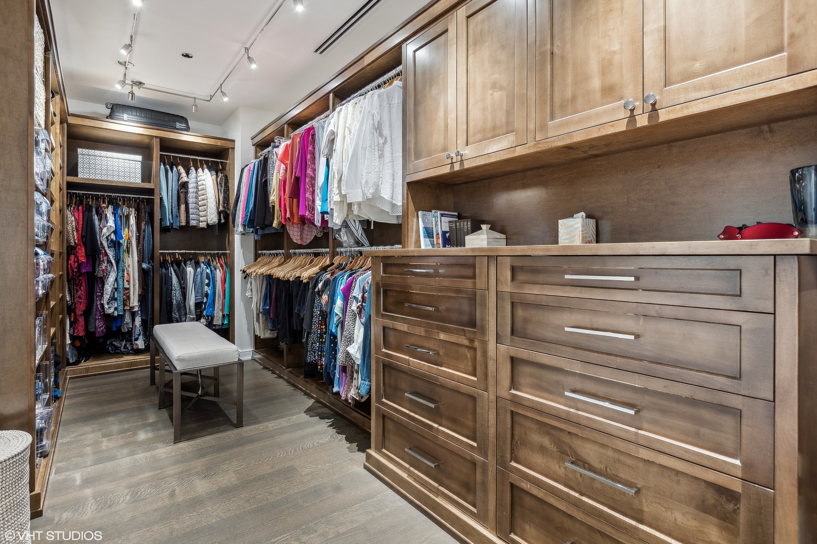 4 E Elm Street Unit: 22S