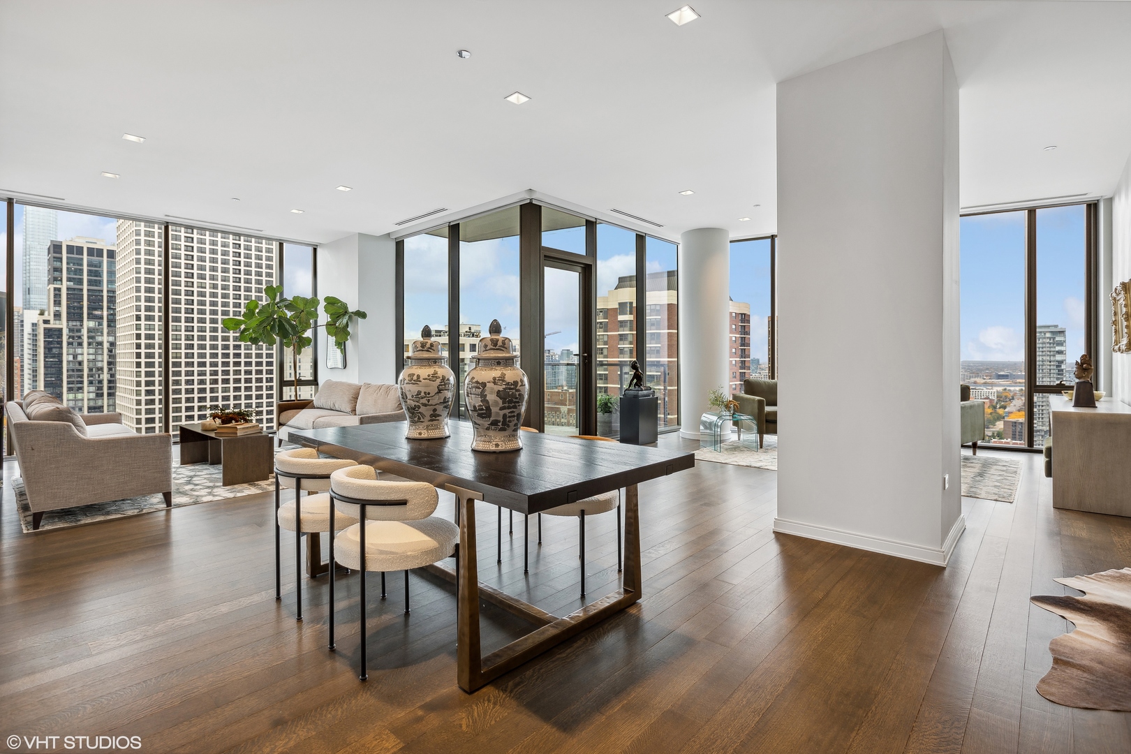 4 E Elm Street Unit: 22S