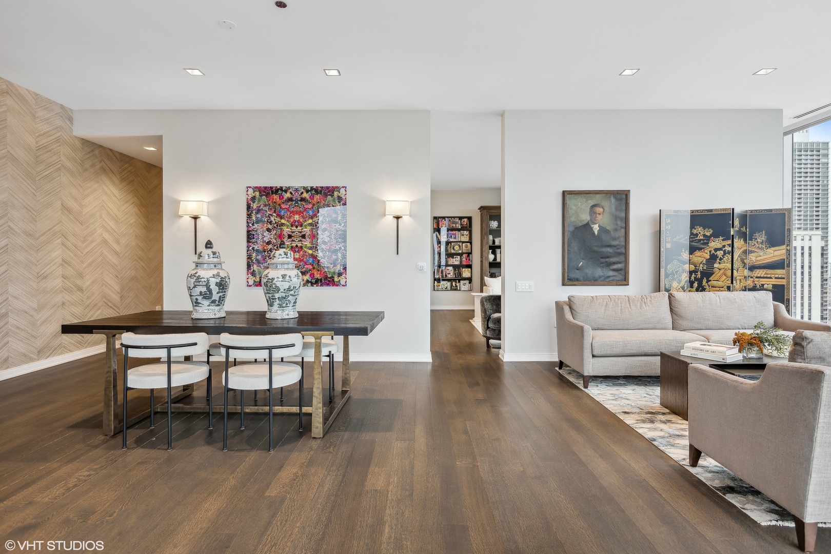 4 E Elm Street Unit: 22S