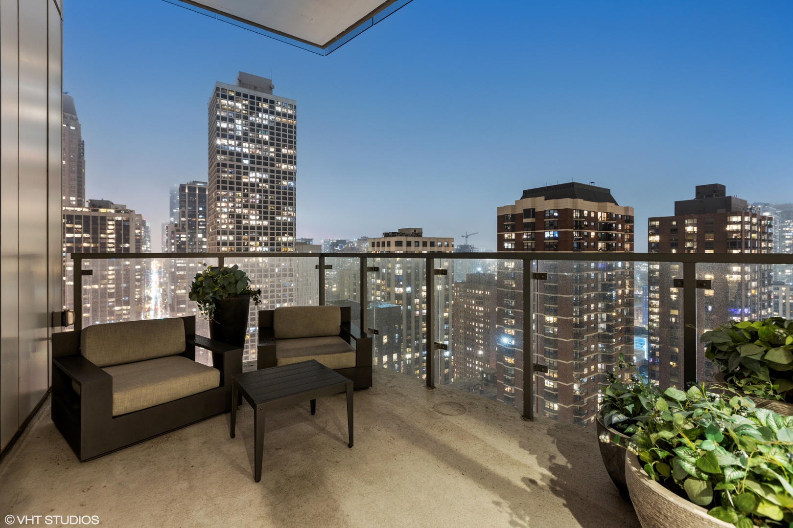 4 E Elm Street Unit: 22S