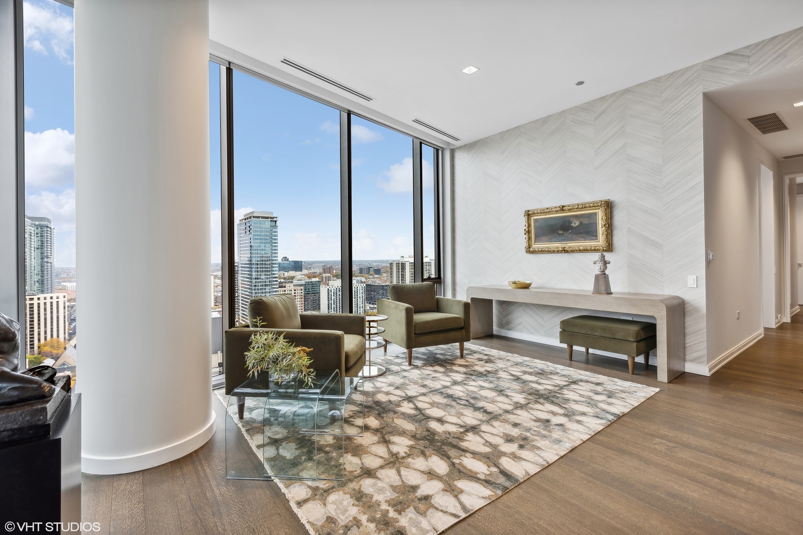 4 E Elm Street Unit: 22S