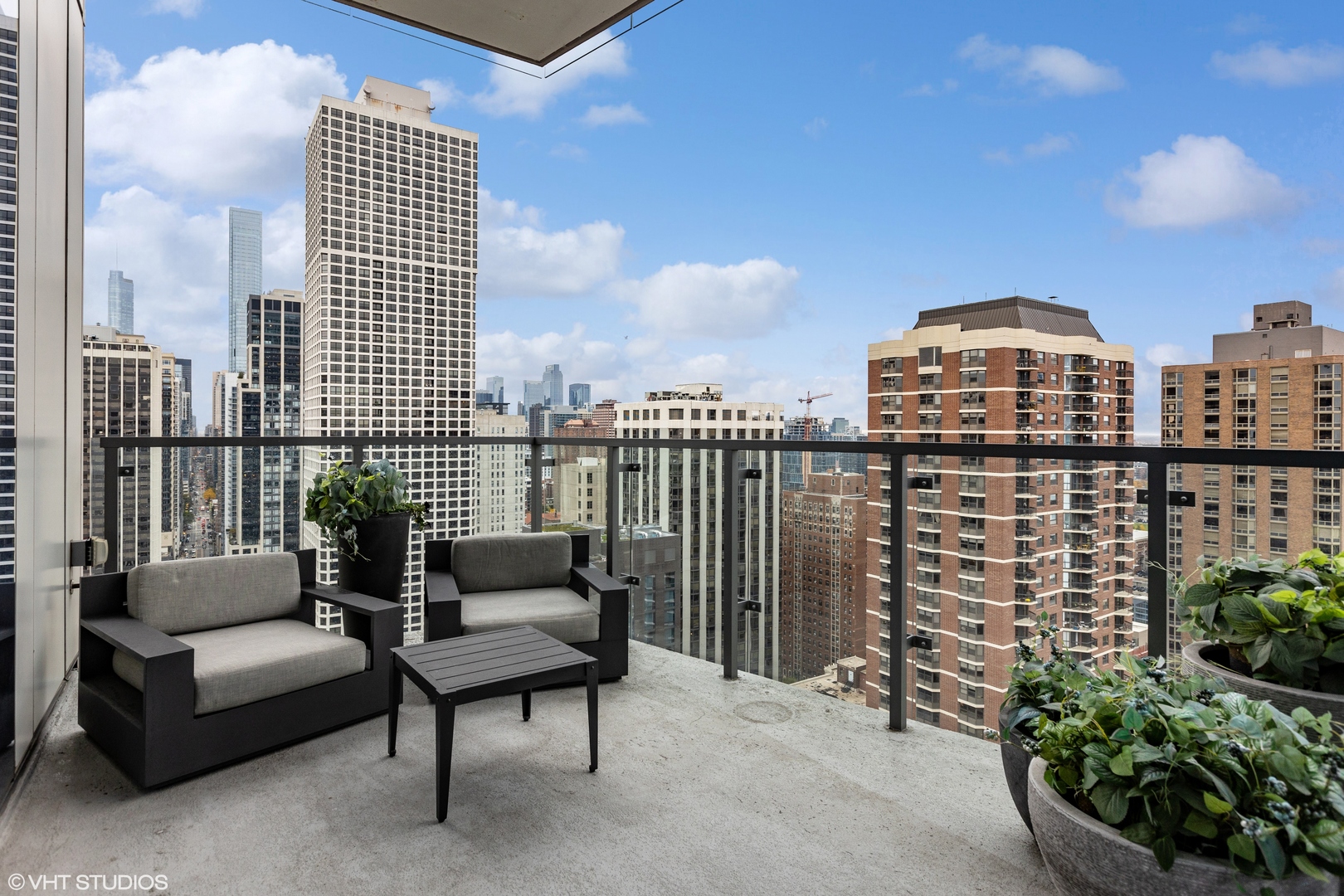 4 E Elm Street Unit: 22S