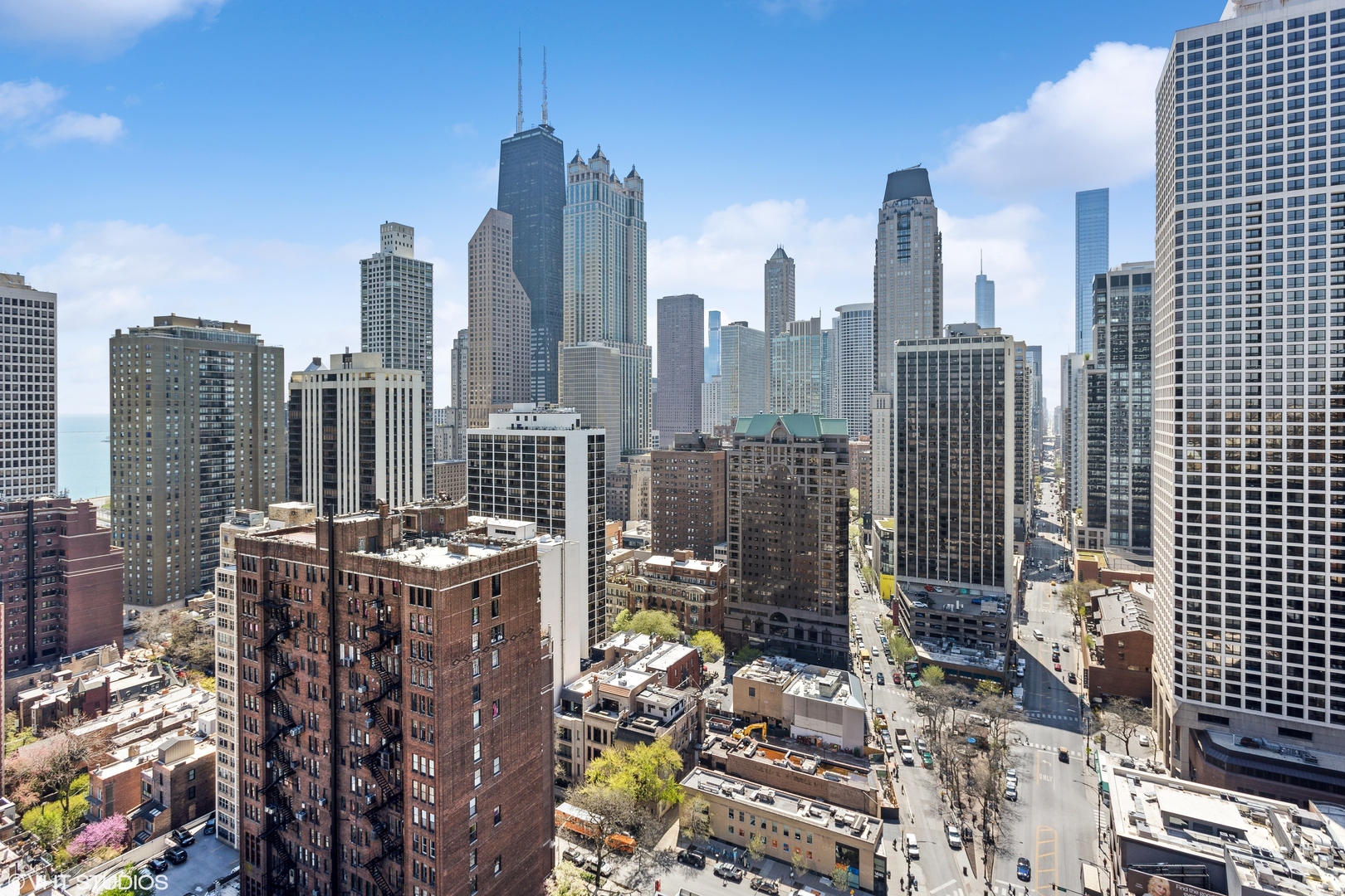 4 E Elm Street Unit: 22S