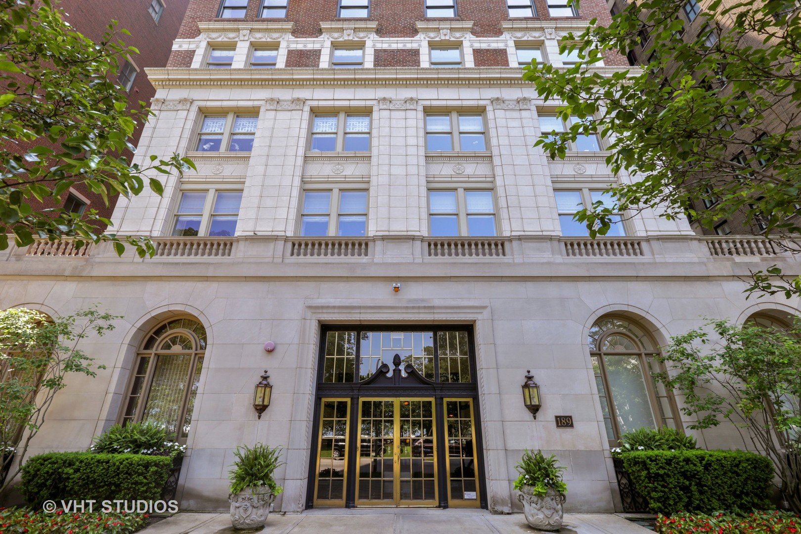 189 E Lake Shore Drive Unit: 2E