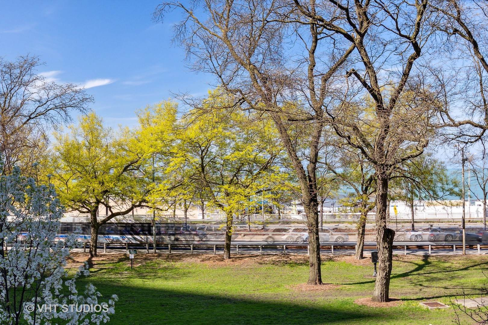 189 E Lake Shore Drive Unit: 2E