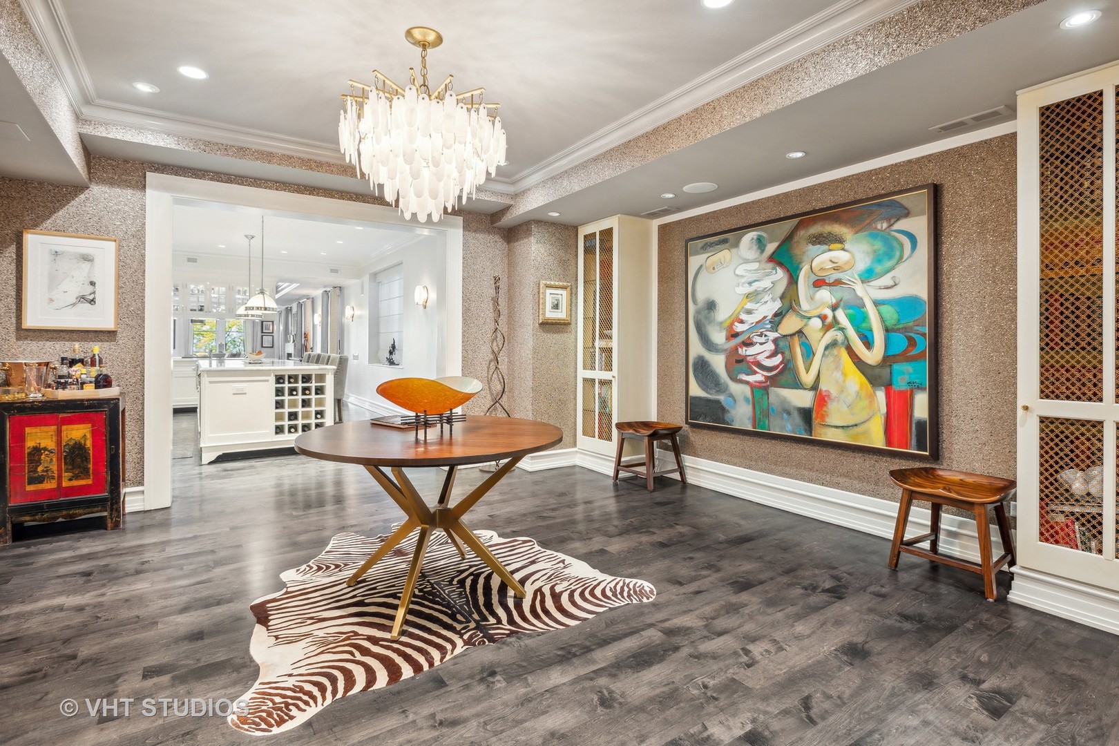 189 E Lake Shore Drive Unit: 2E