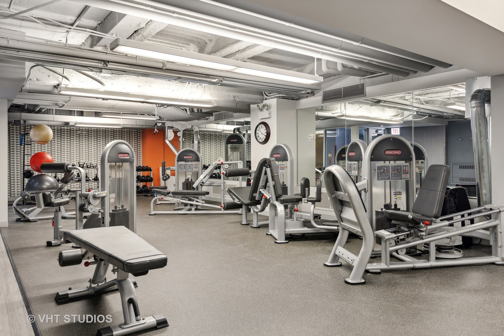 189 E Lake Shore Drive Unit: 2E