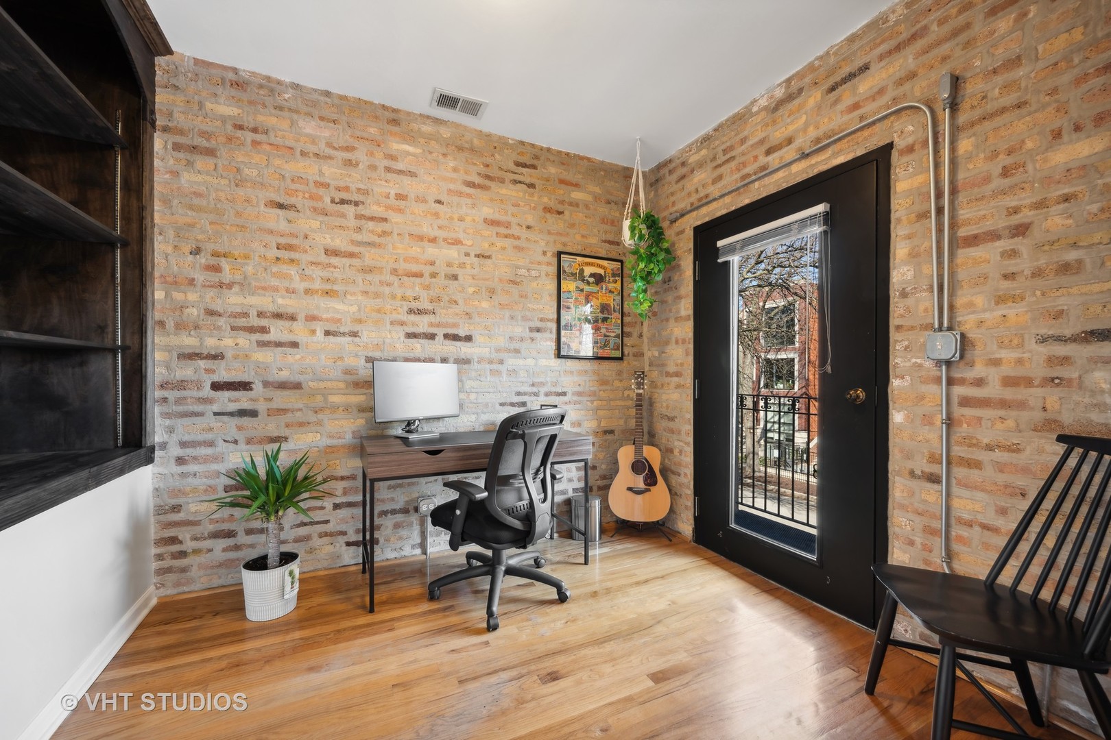 924 N Wolcott Avenue Unit: 2