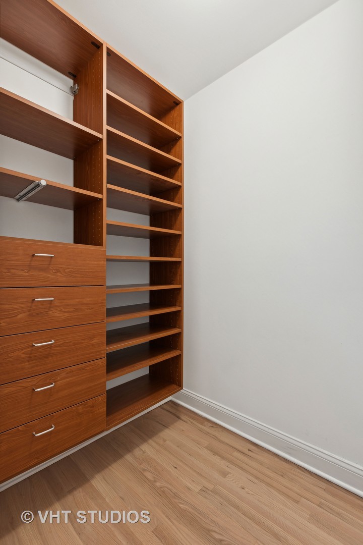 3507 N RETA Avenue Unit: 3