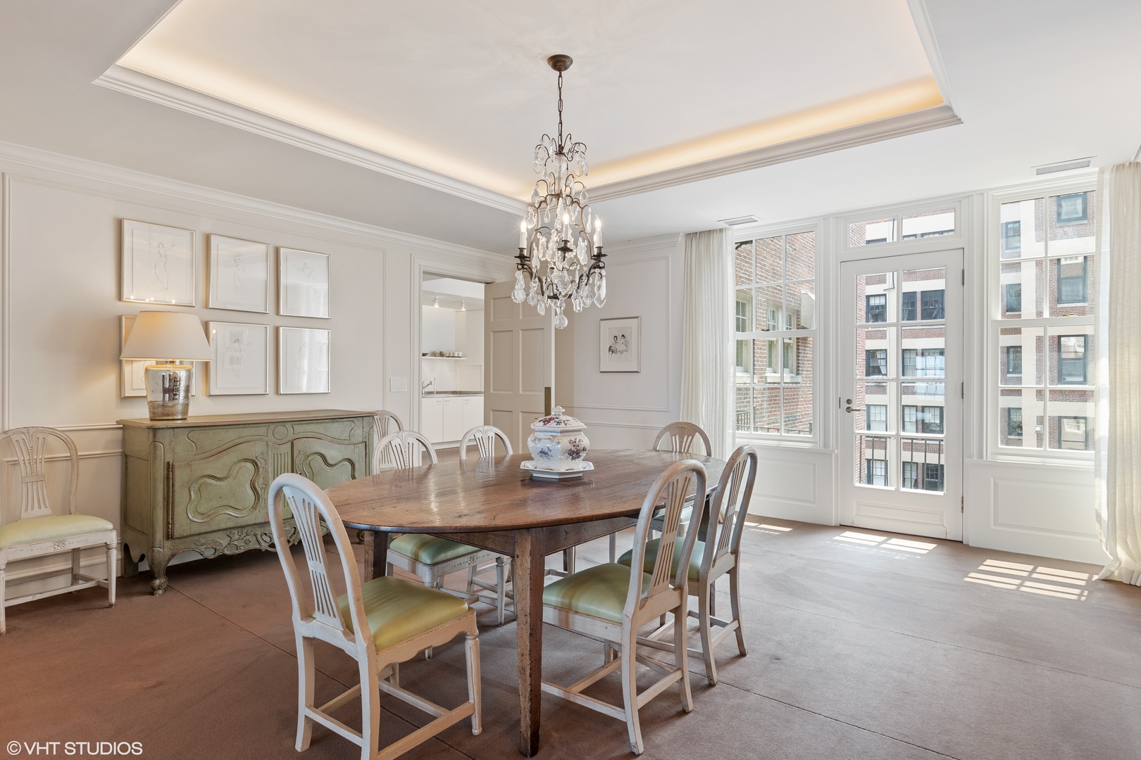 219 E Lake Shore Drive Unit: 8AB