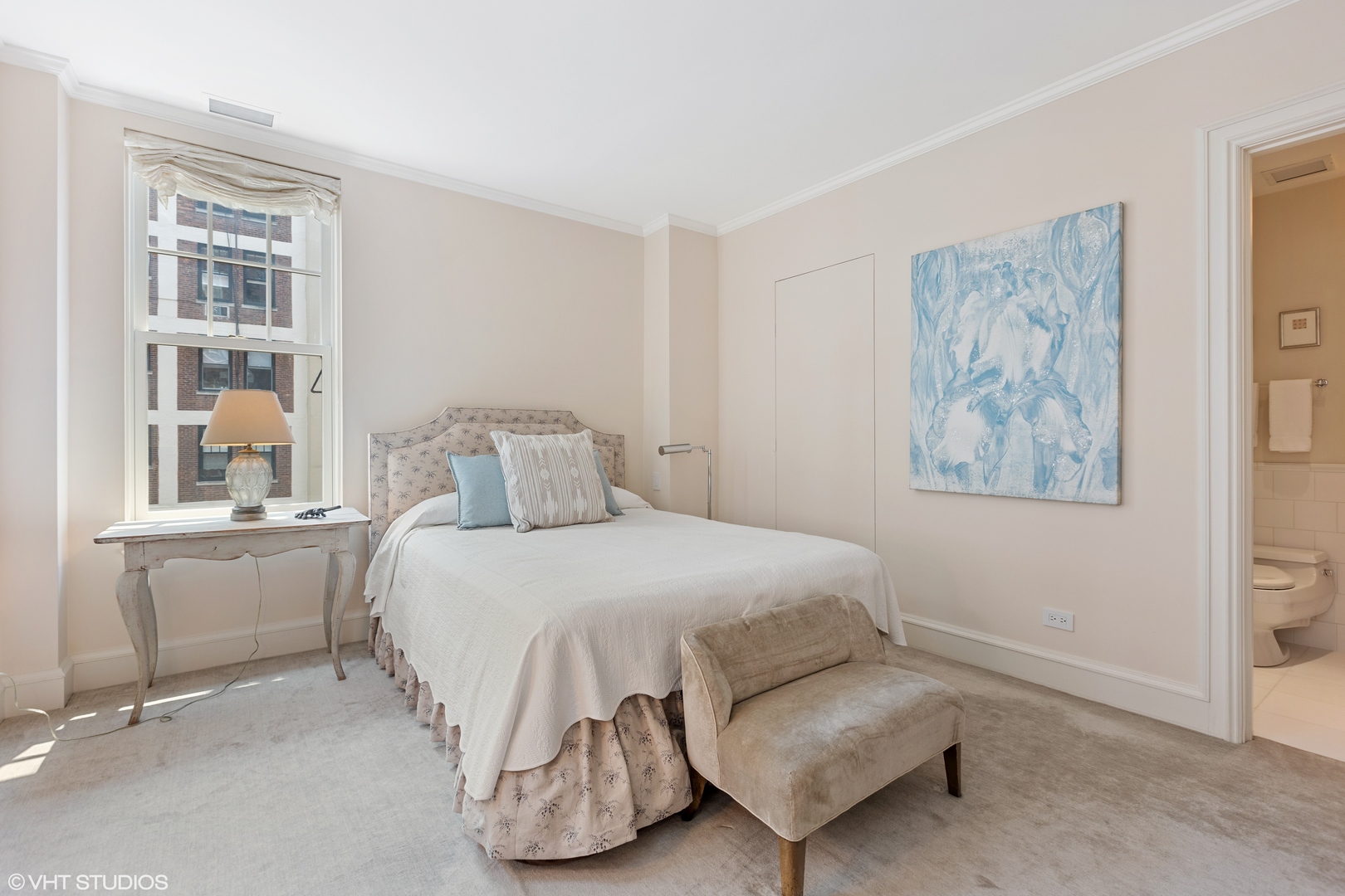 219 E Lake Shore Drive Unit: 8AB